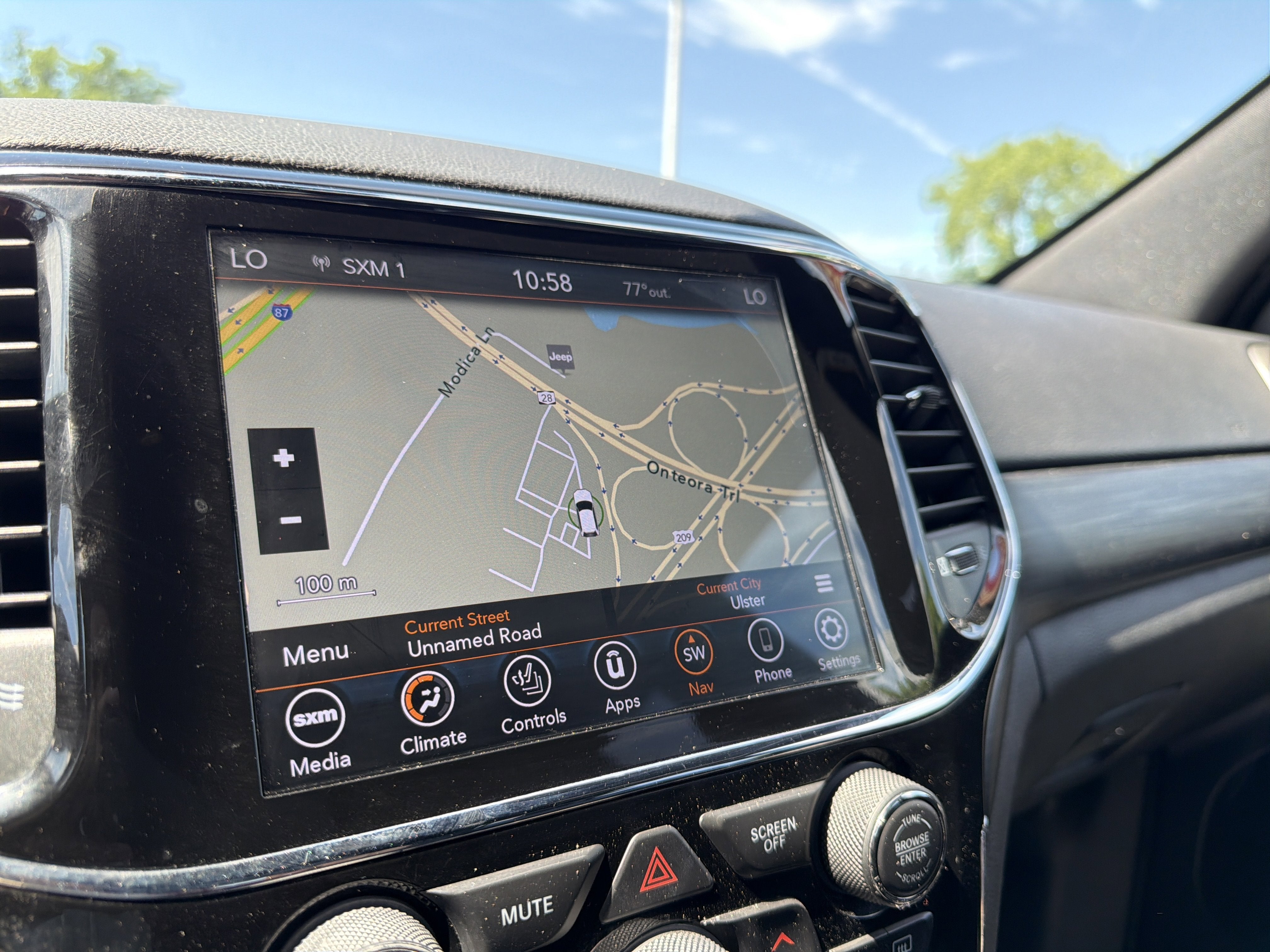 2020 Jeep Grand Cherokee Altitude