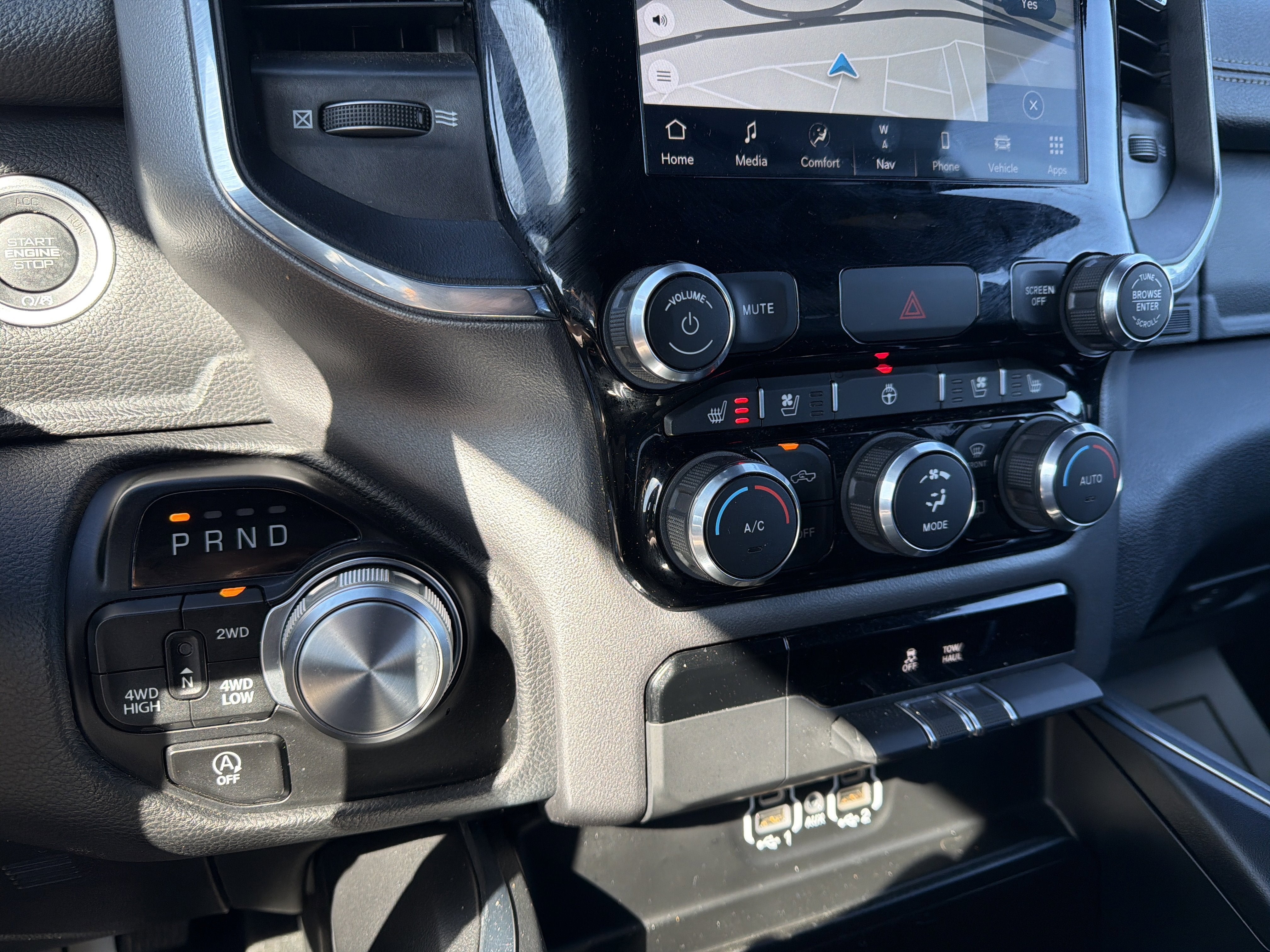 2024 RAM 1500 Laramie