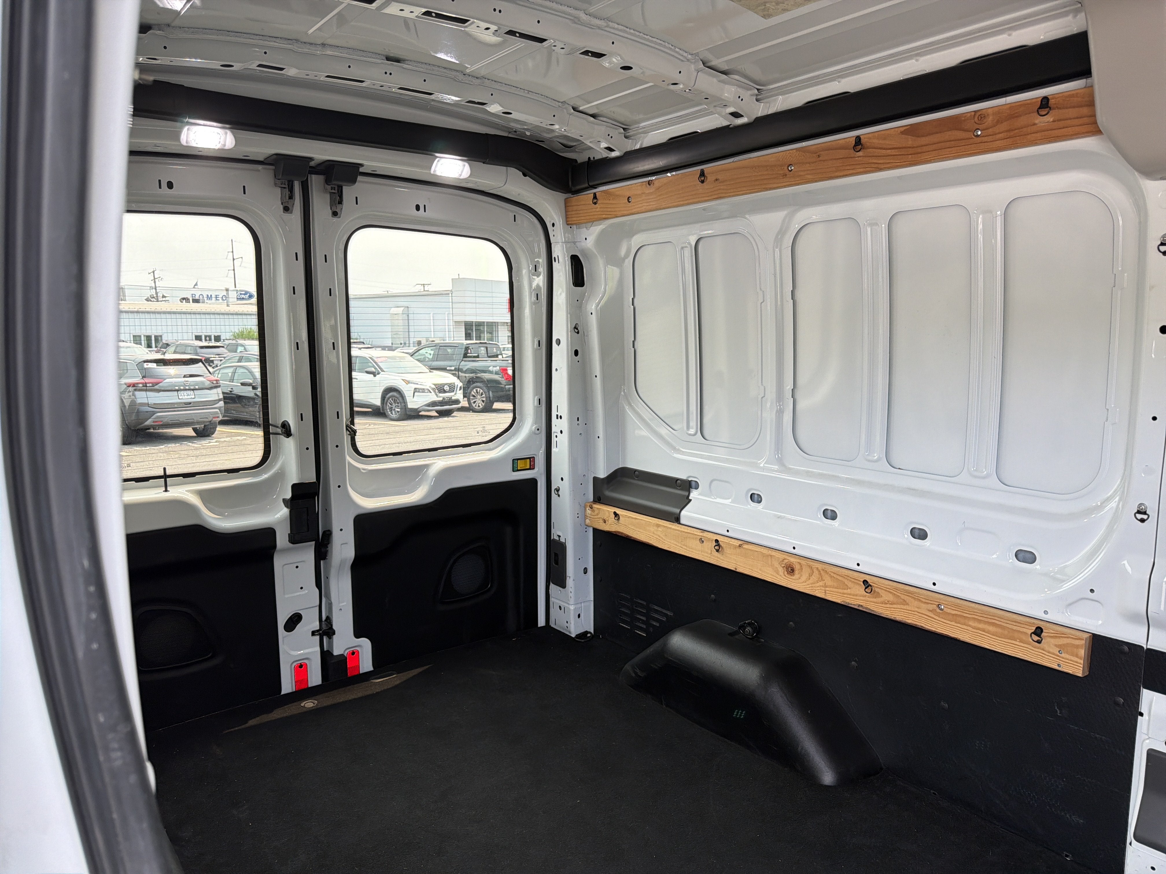 2020 Ford Transit-250 Base