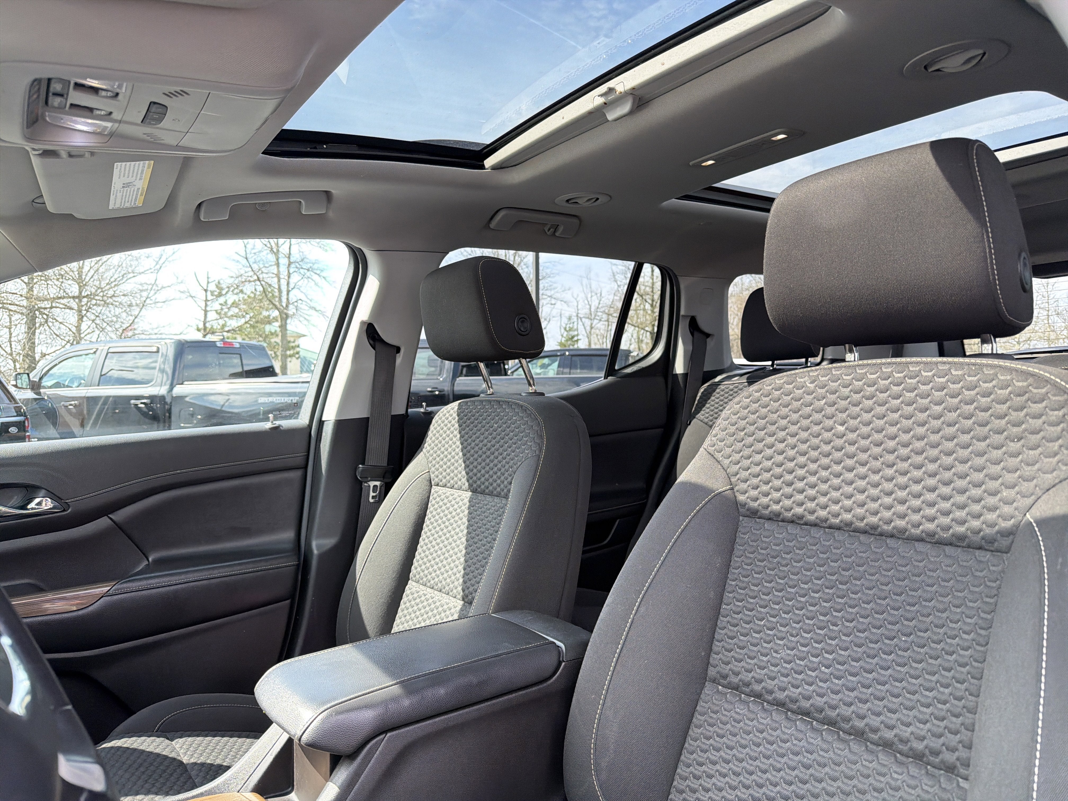 2019 GMC Acadia SLE-2