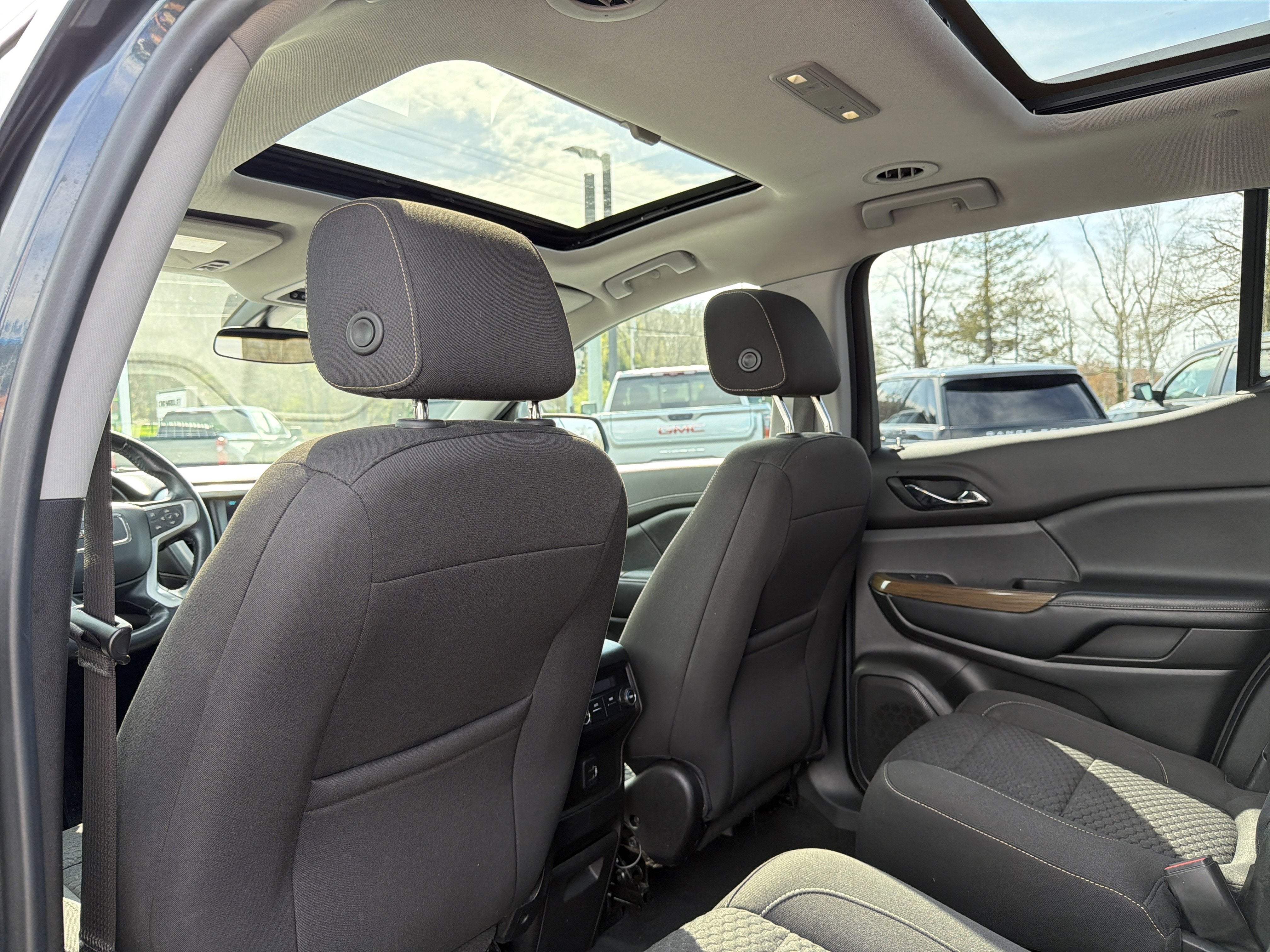 2019 GMC Acadia SLE-2