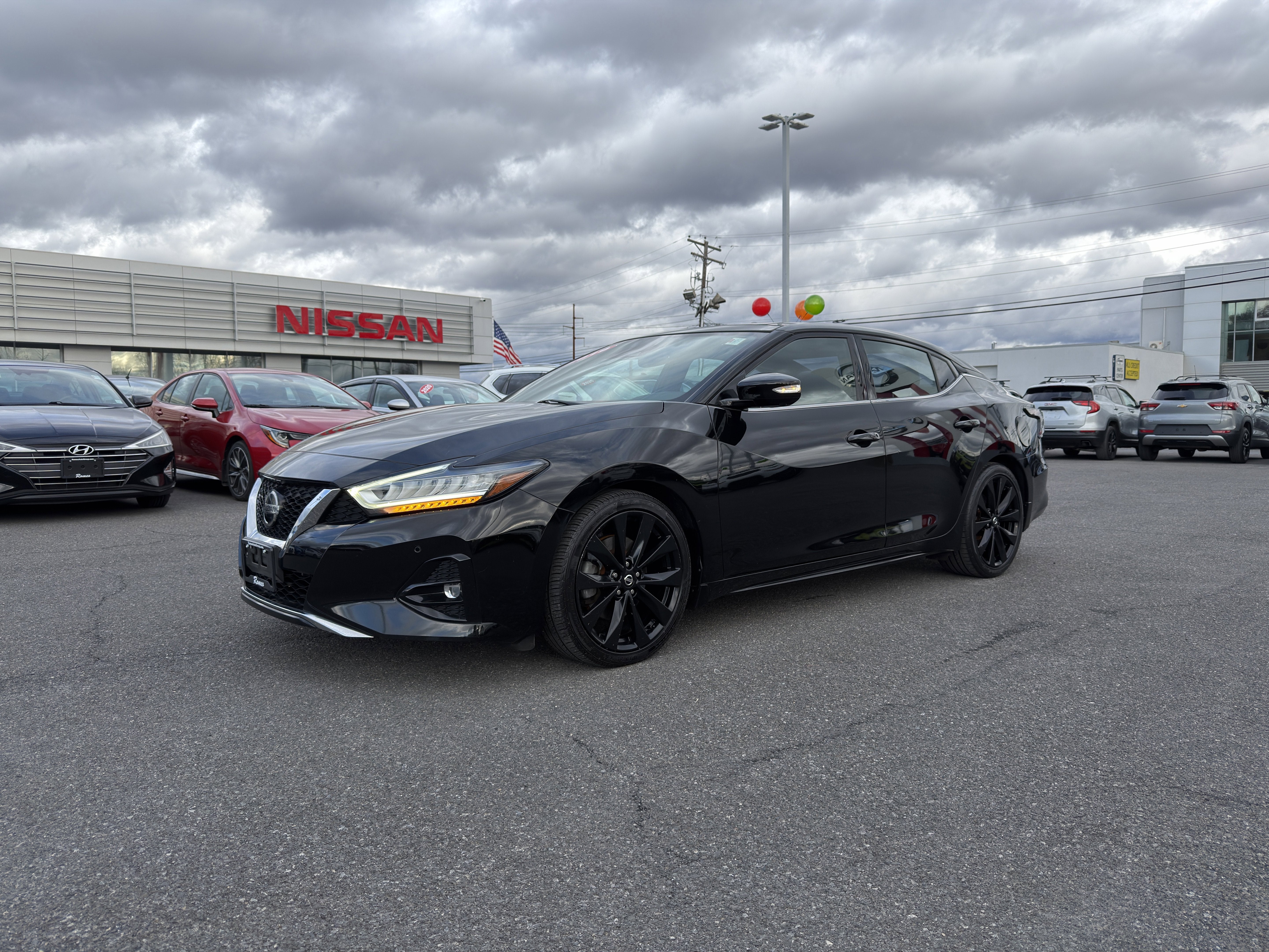 2019 Nissan Maxima SR