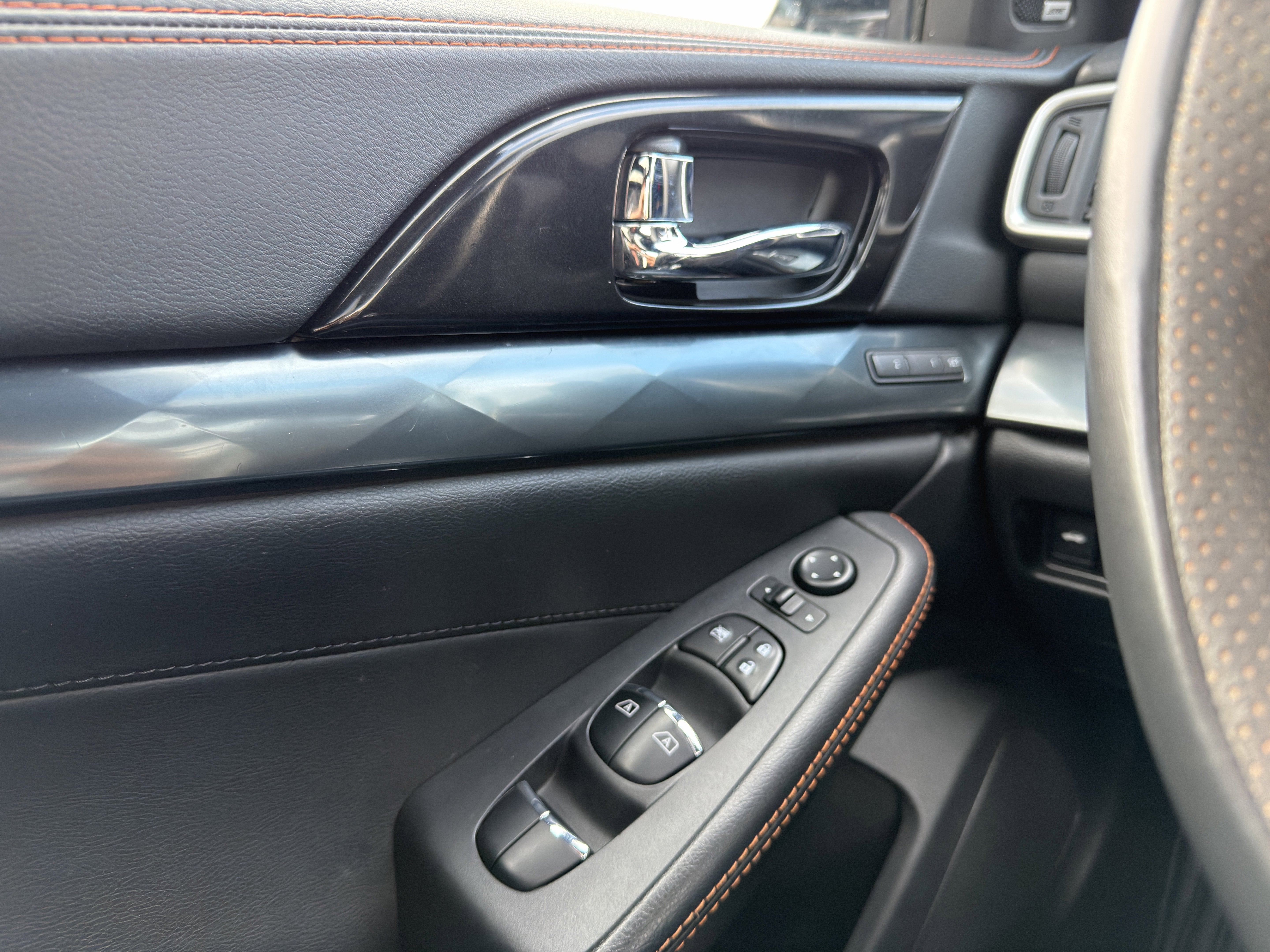 2019 Nissan Maxima SR