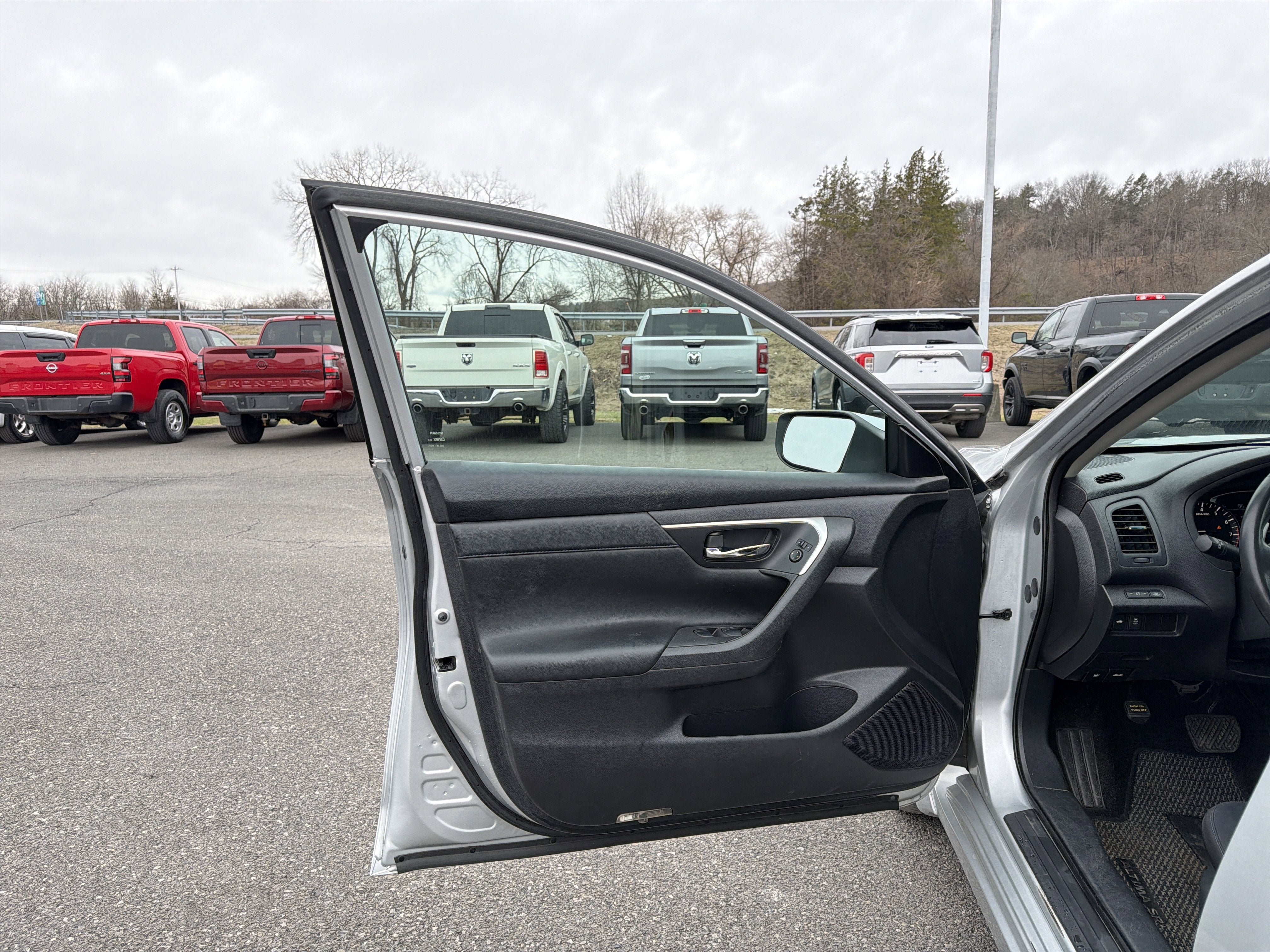 2016 Nissan Altima 2.5 SR