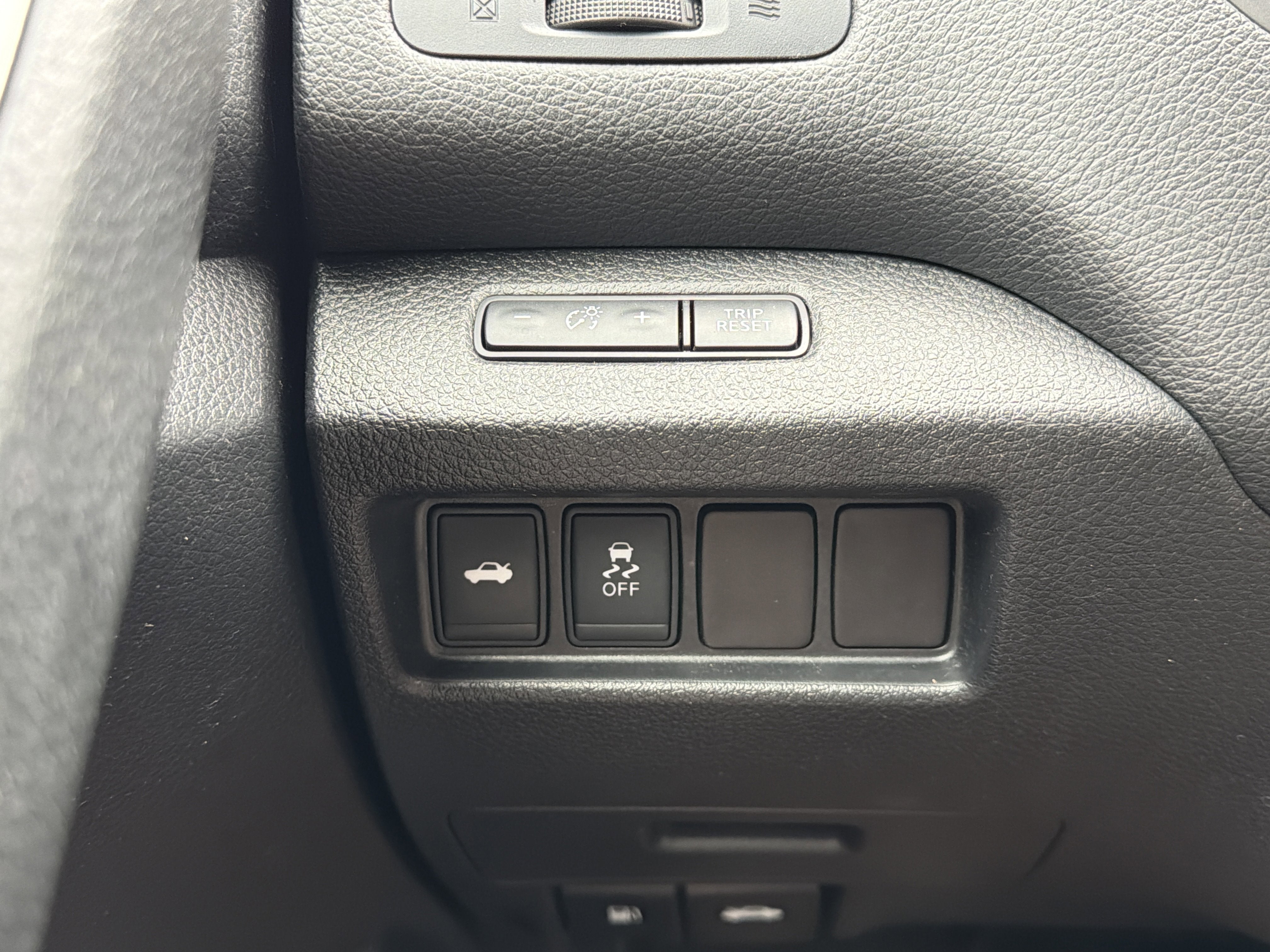 2016 Nissan Altima 2.5 SR