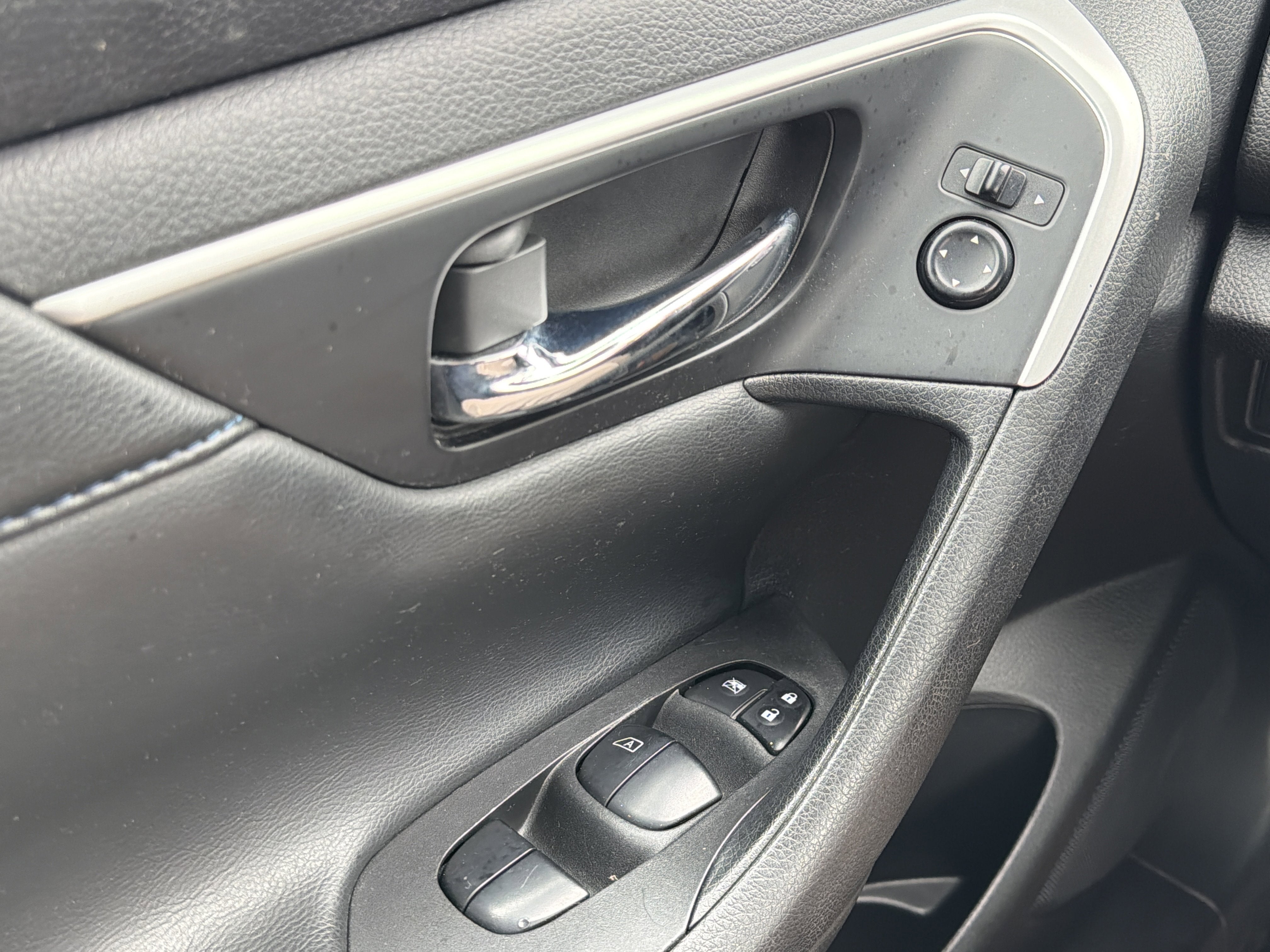 2016 Nissan Altima 2.5 SR