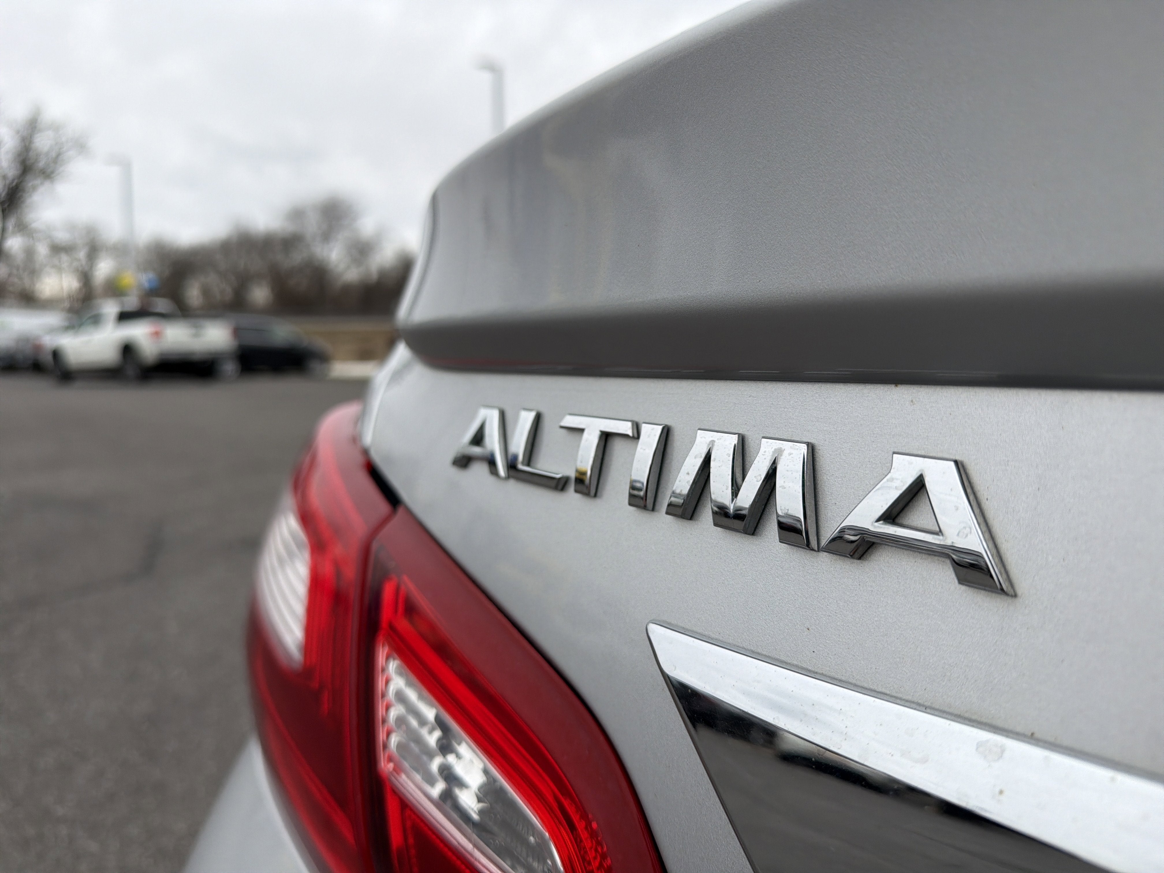 2016 Nissan Altima 2.5 SR