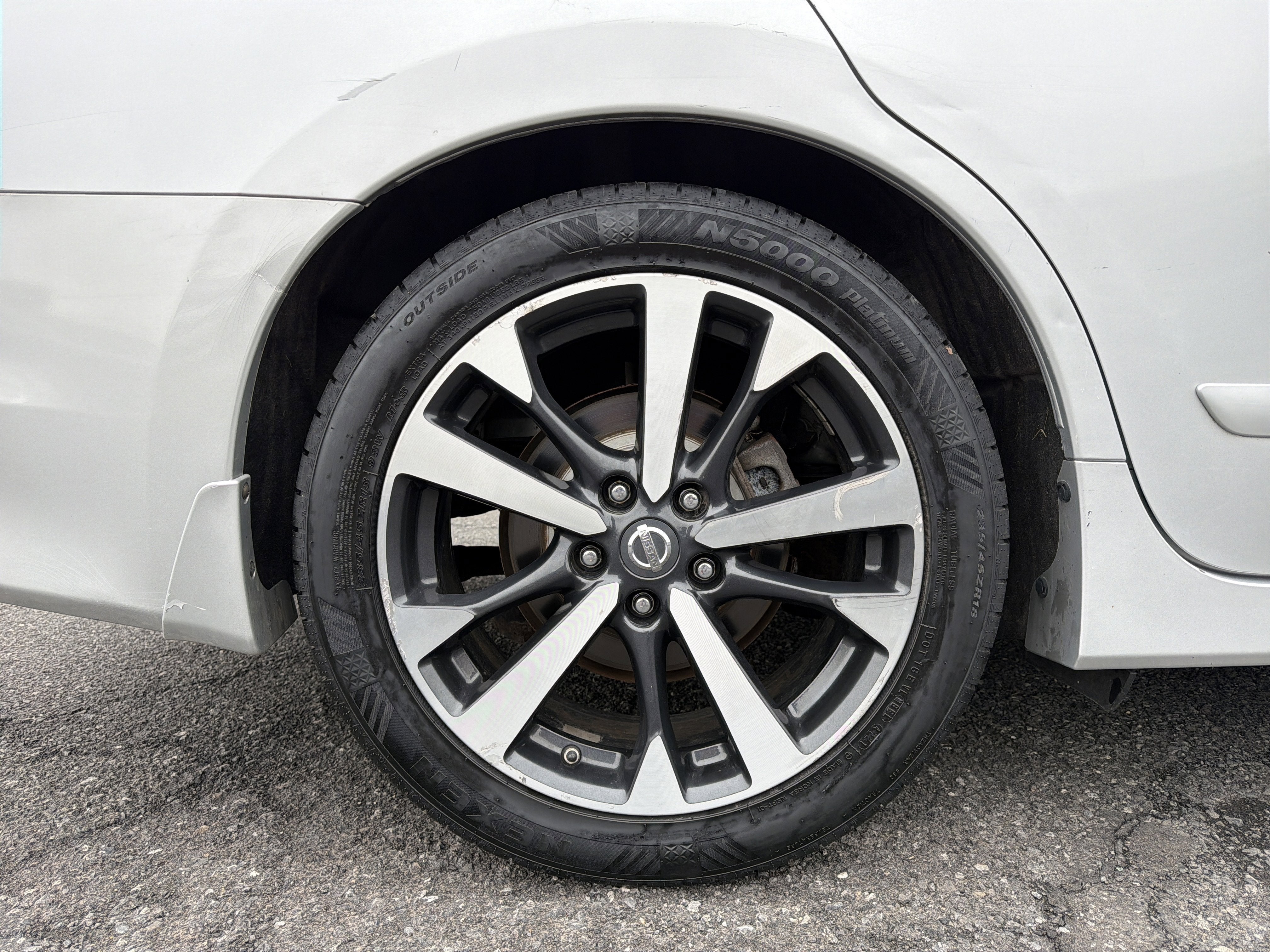 2016 Nissan Altima 2.5 SR