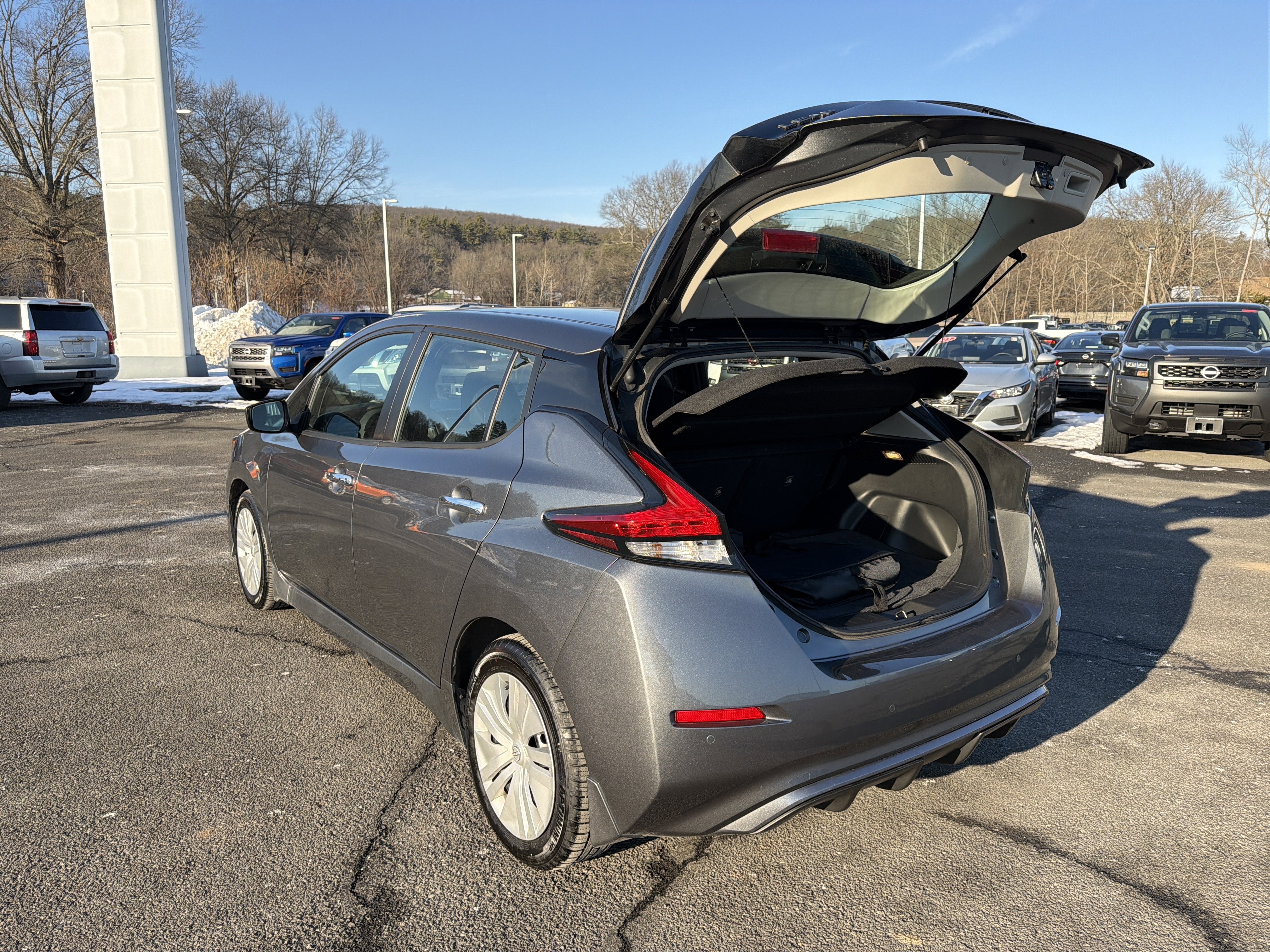 2025 Nissan Leaf S