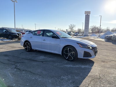 2024 Nissan Altima 2.5 SR