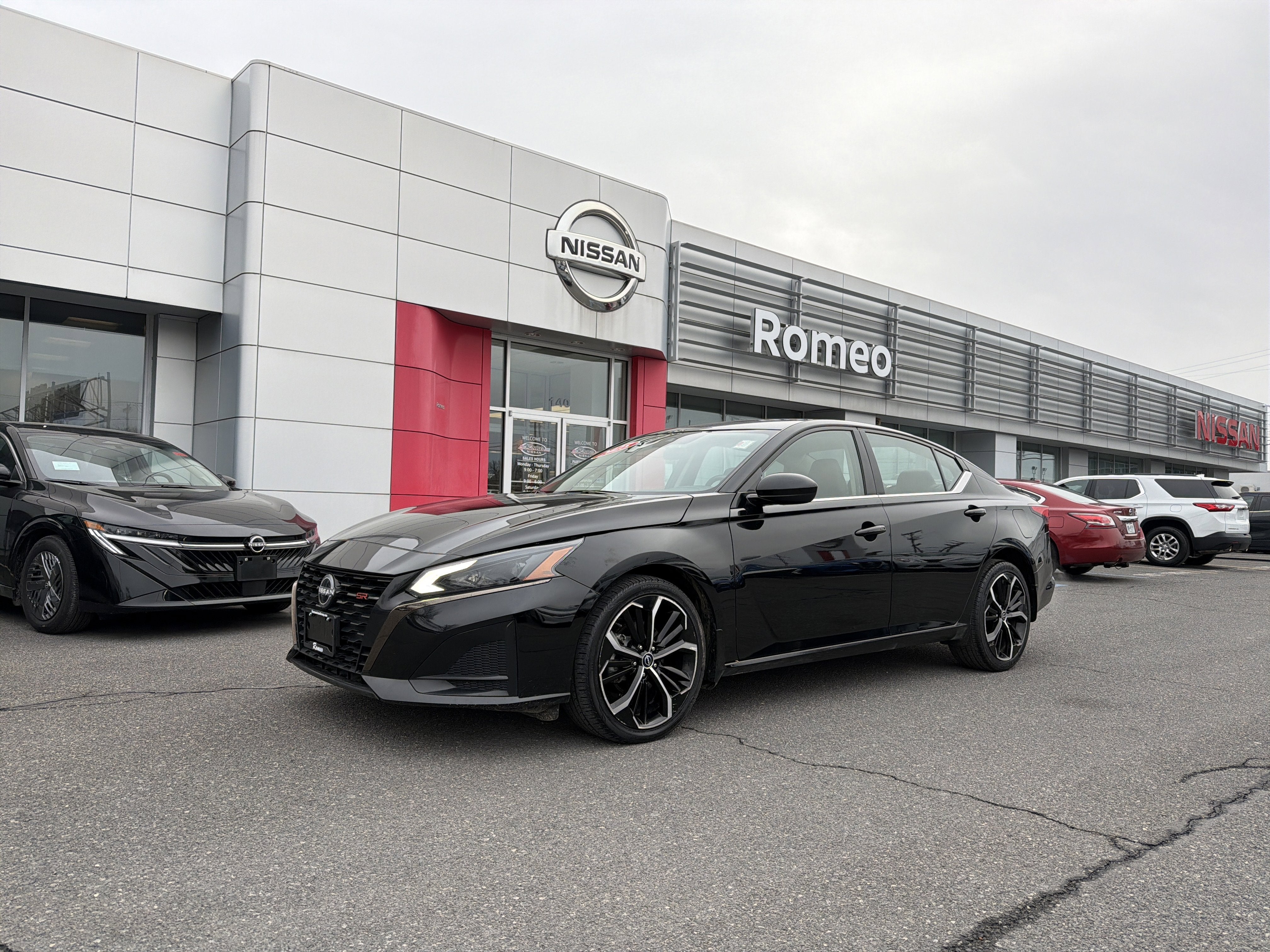 2023 Nissan Altima 2.5 SR