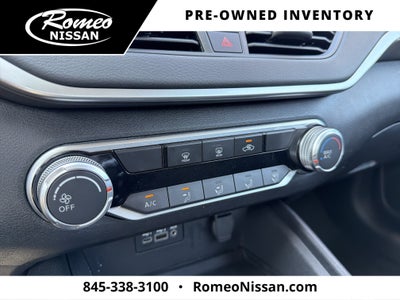 2022 Nissan Altima 2.5 SV