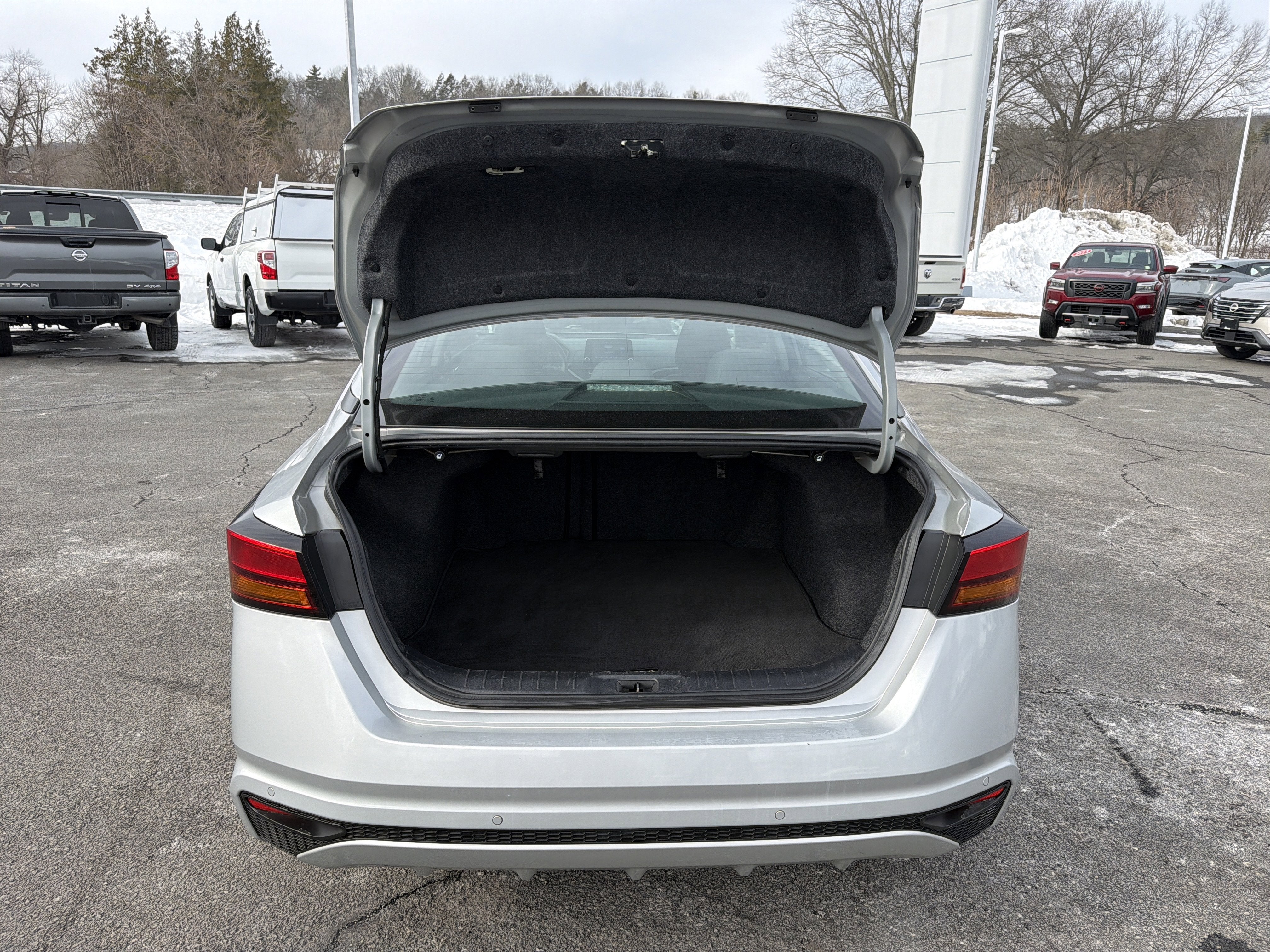 2022 Nissan Altima 2.5 SV