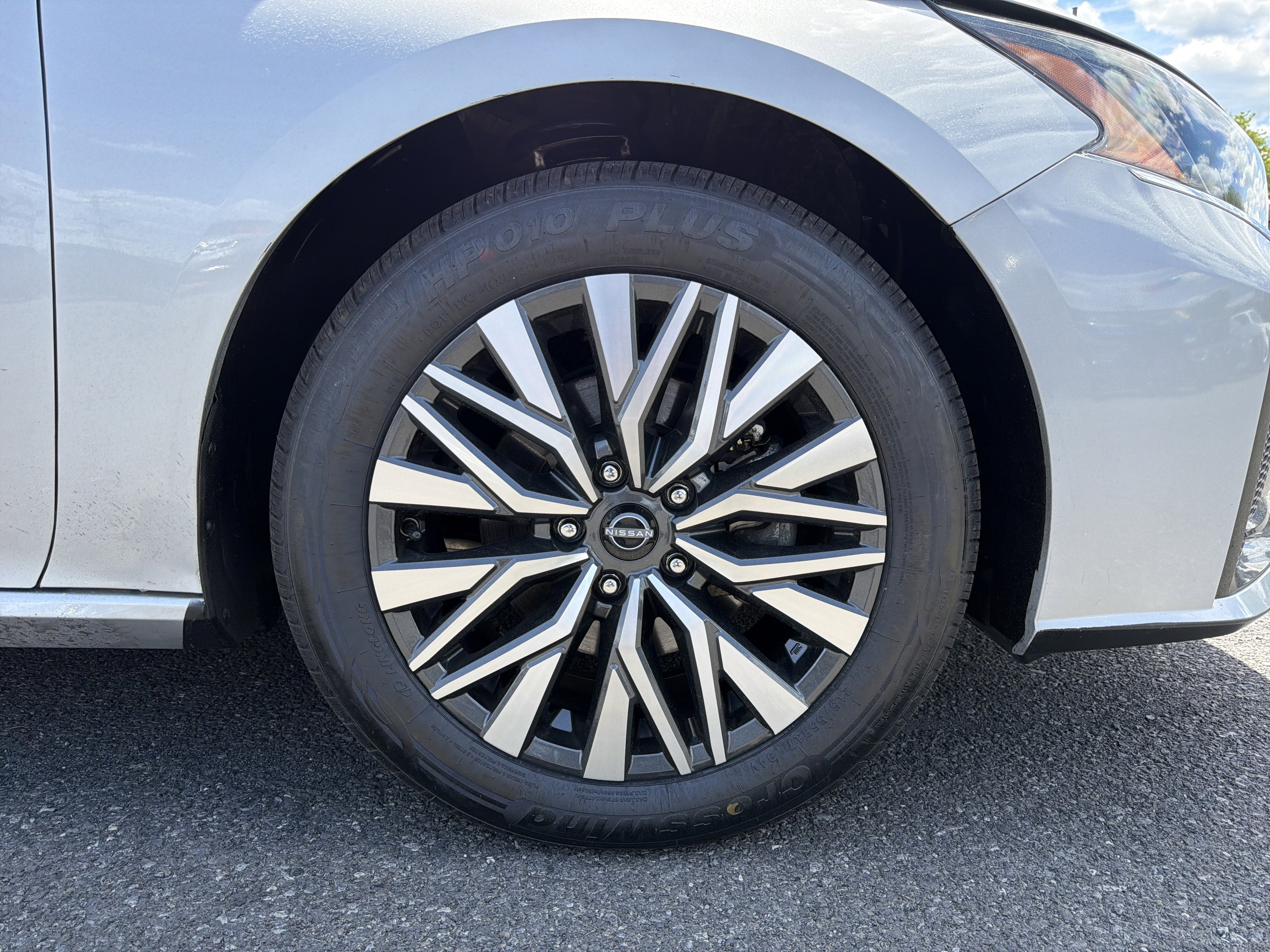 2024 Nissan Altima 2.5 SV