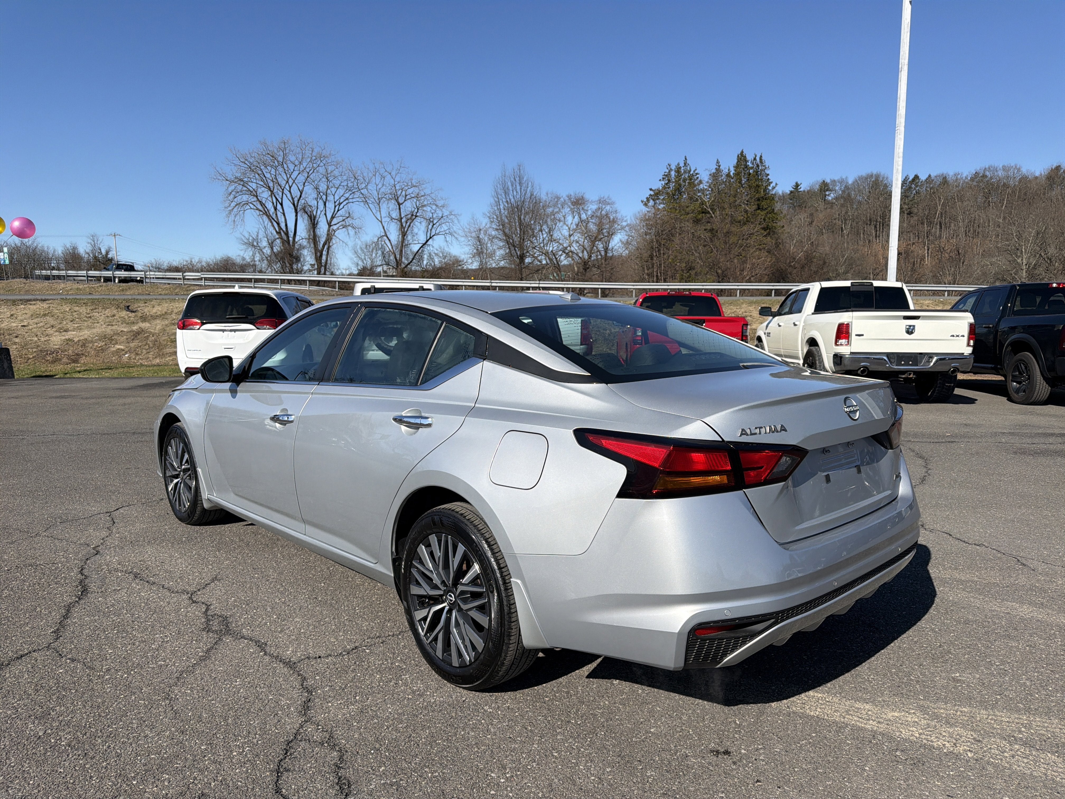 2024 Nissan Altima 2.5 SV