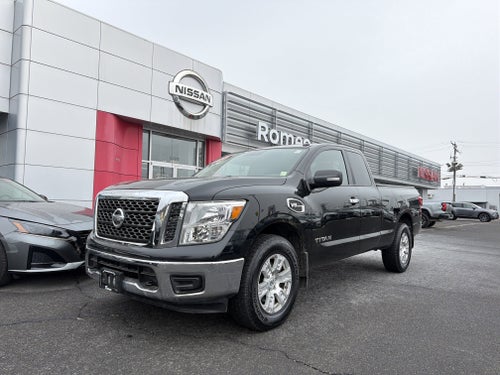2017 Nissan Titan SV