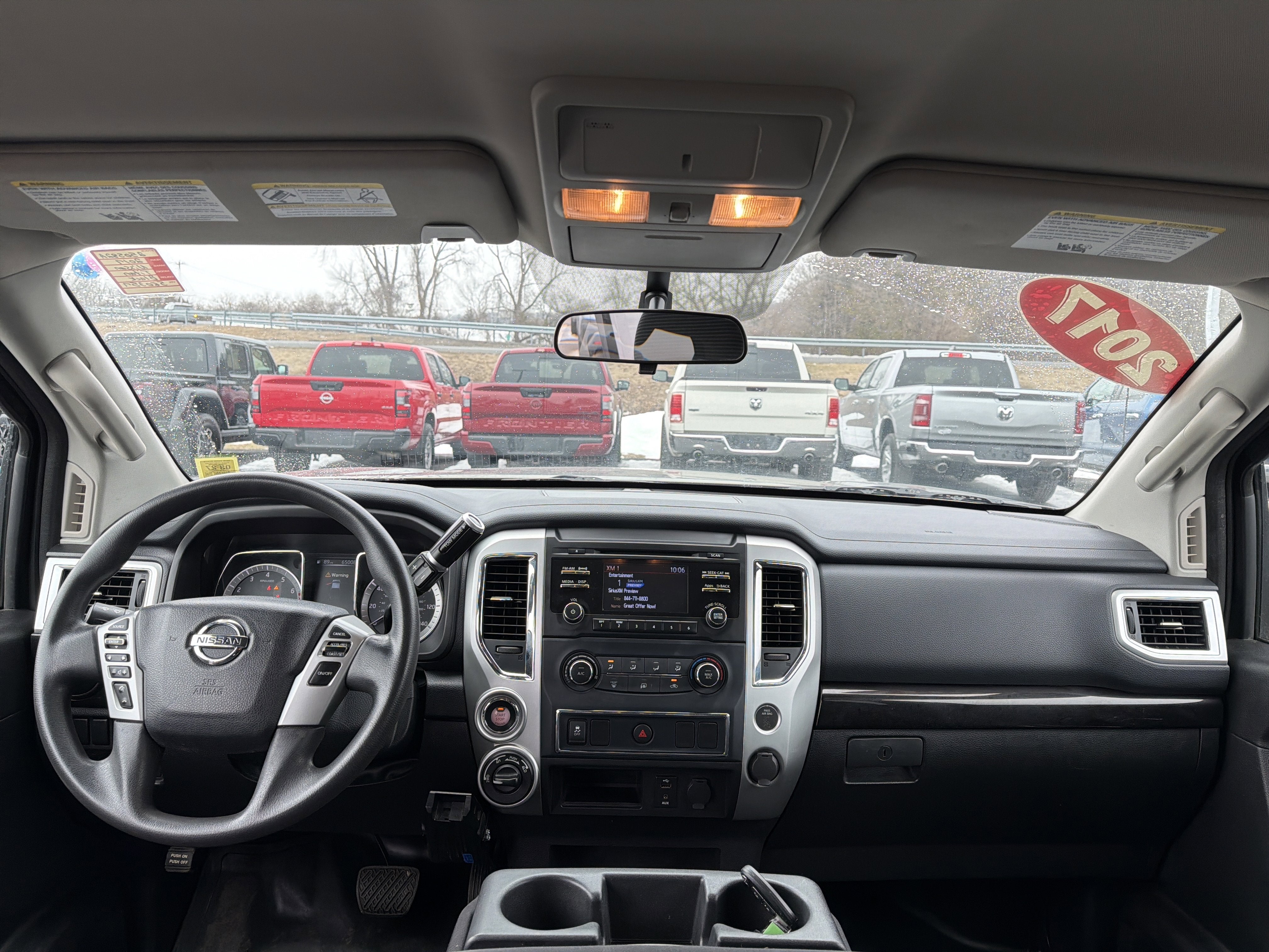 2017 Nissan Titan SV