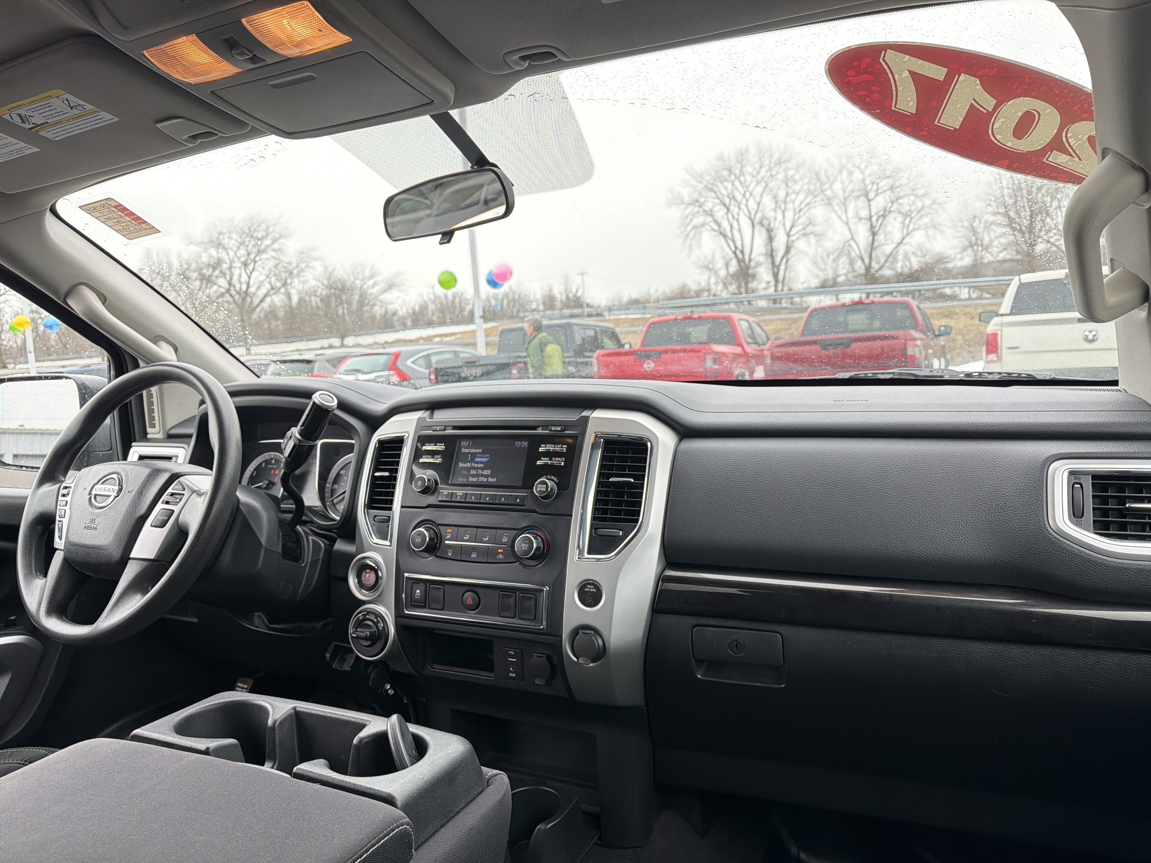 2017 Nissan Titan SV