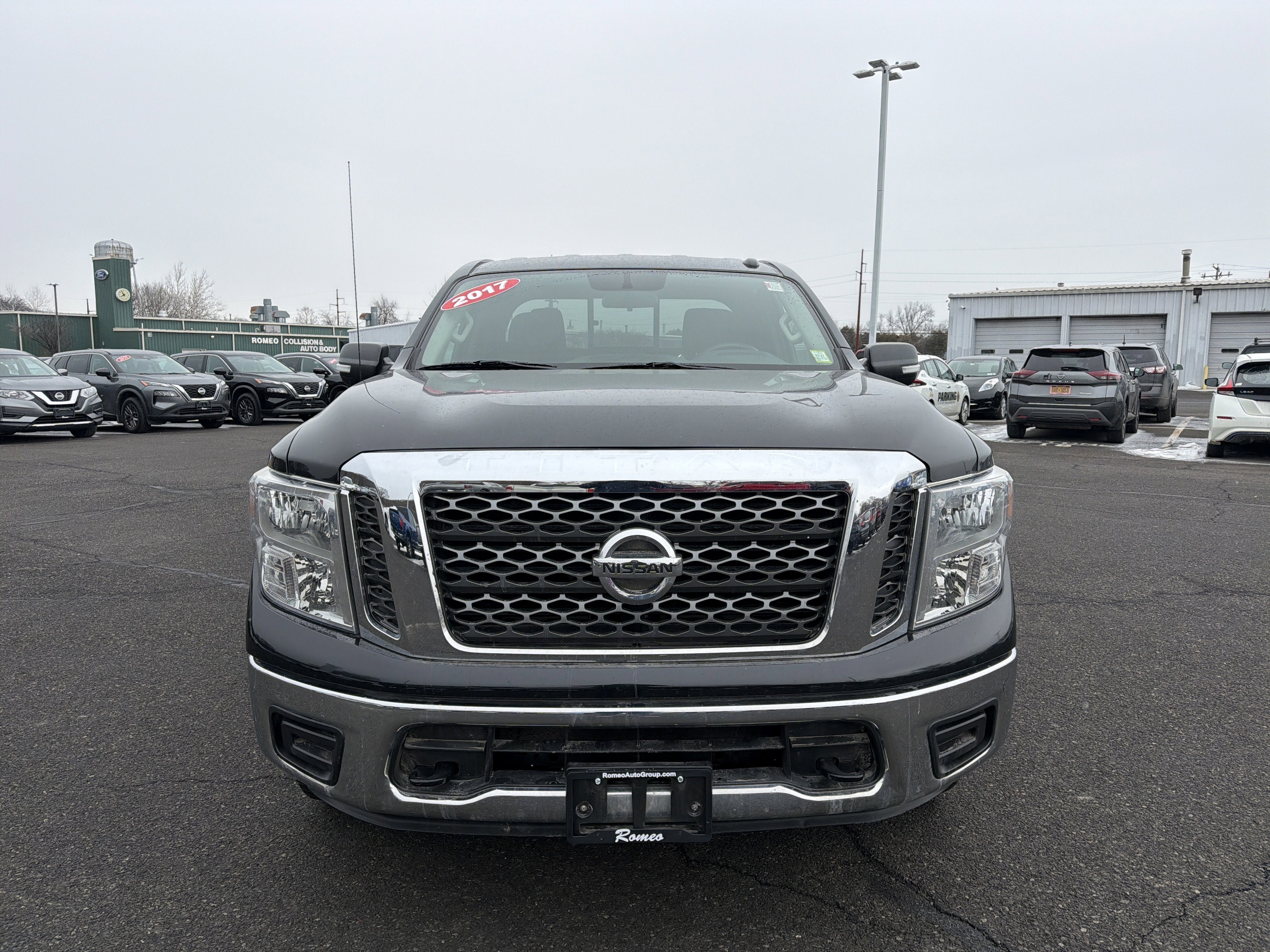 2017 Nissan Titan SV