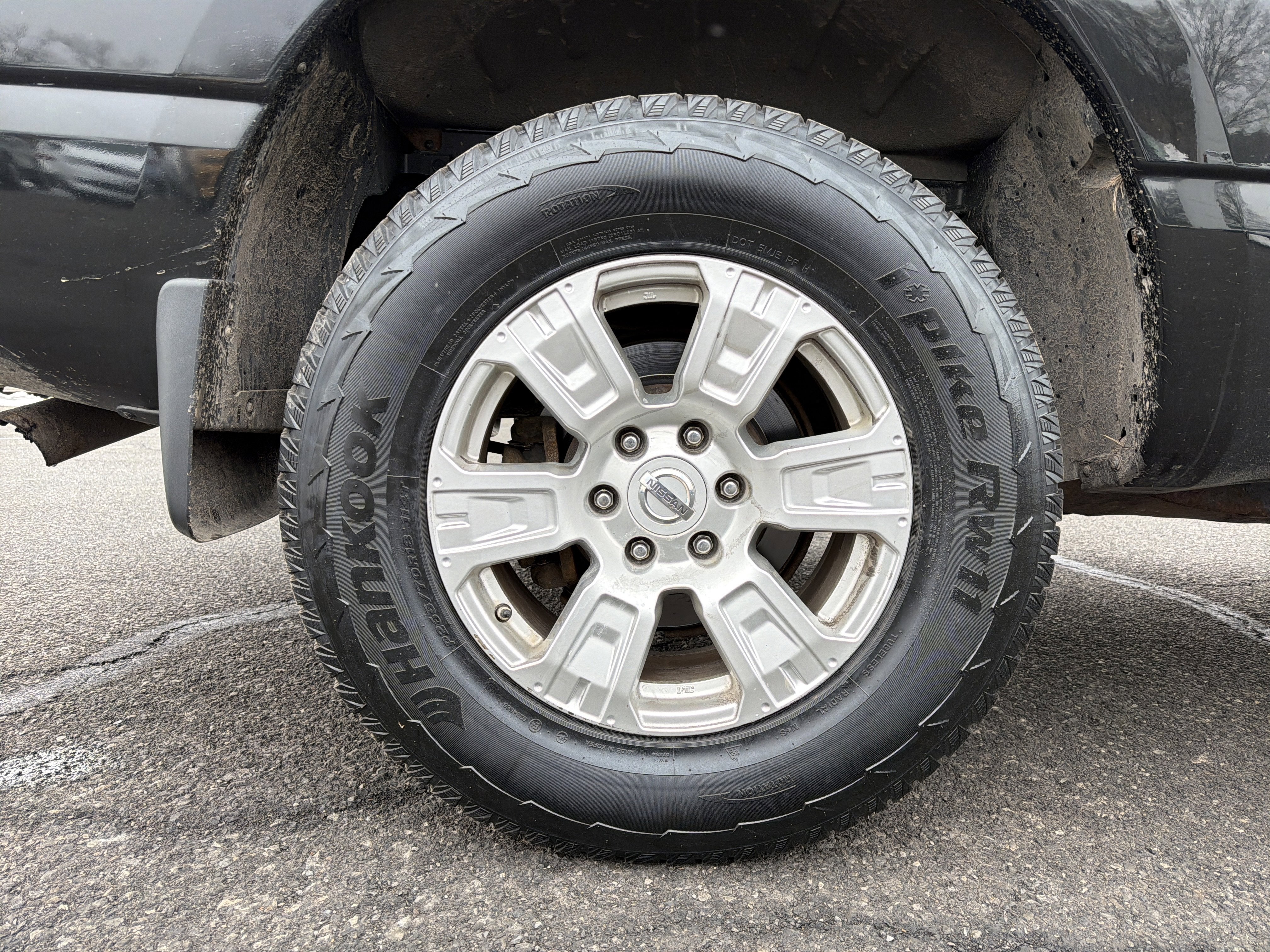 2017 Nissan Titan SV