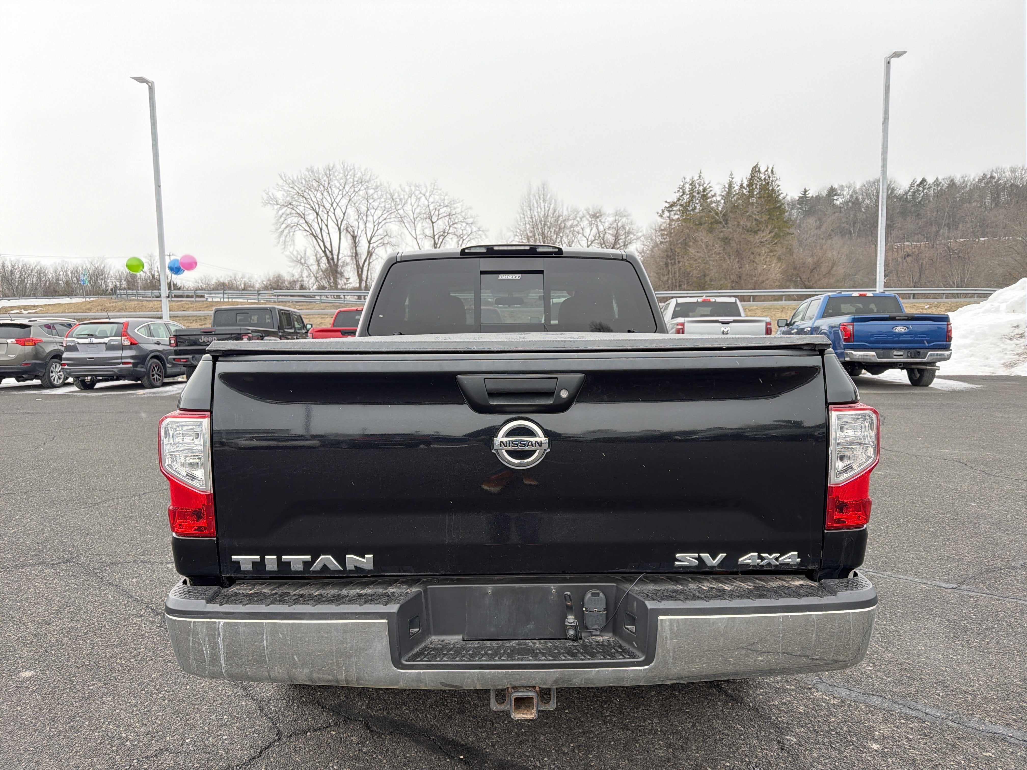 2017 Nissan Titan SV