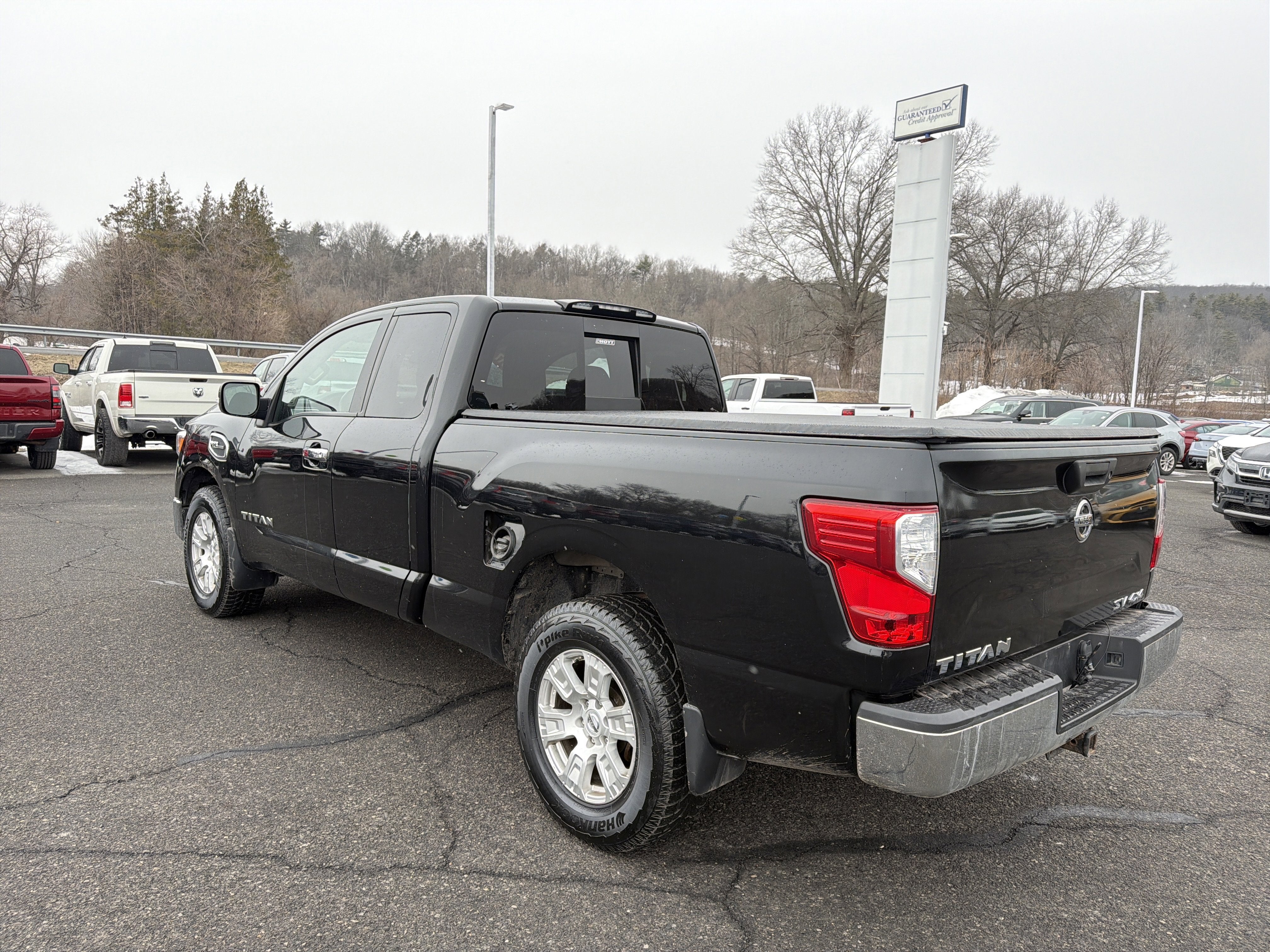 2017 Nissan Titan SV