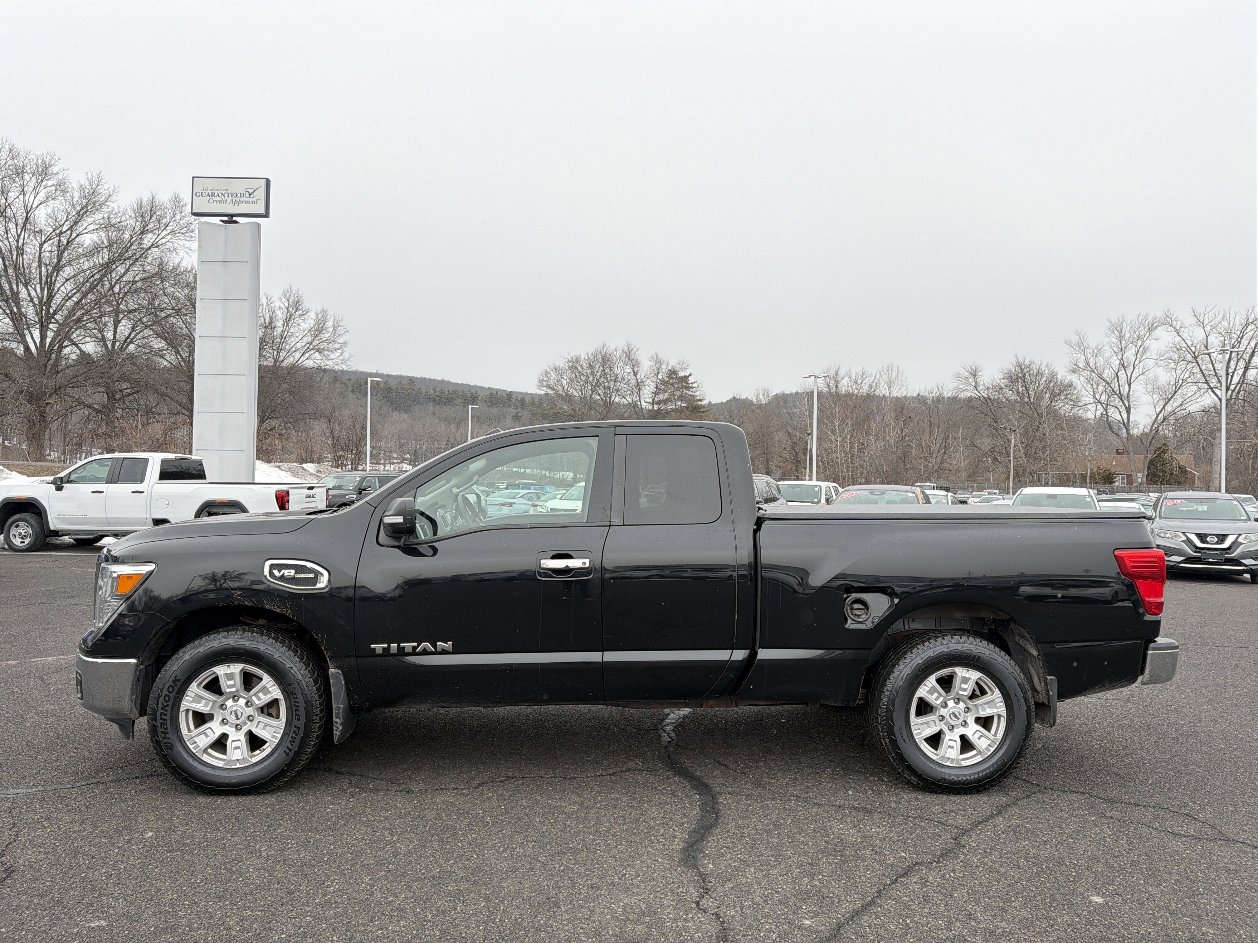 2017 Nissan Titan SV