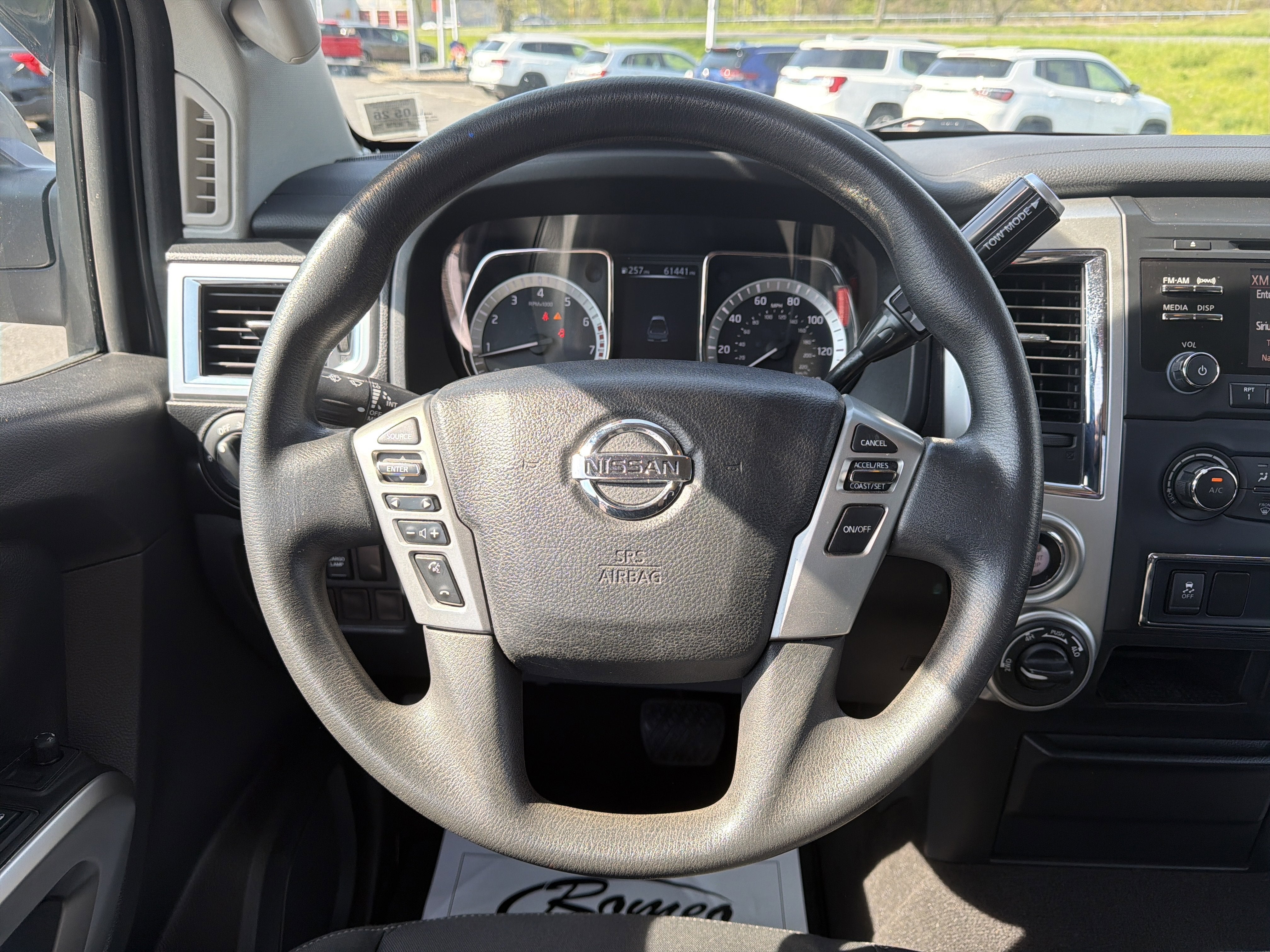2017 Nissan Titan SV