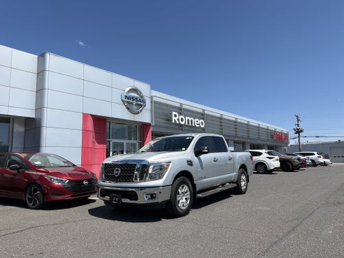 2017 Nissan Titan SV