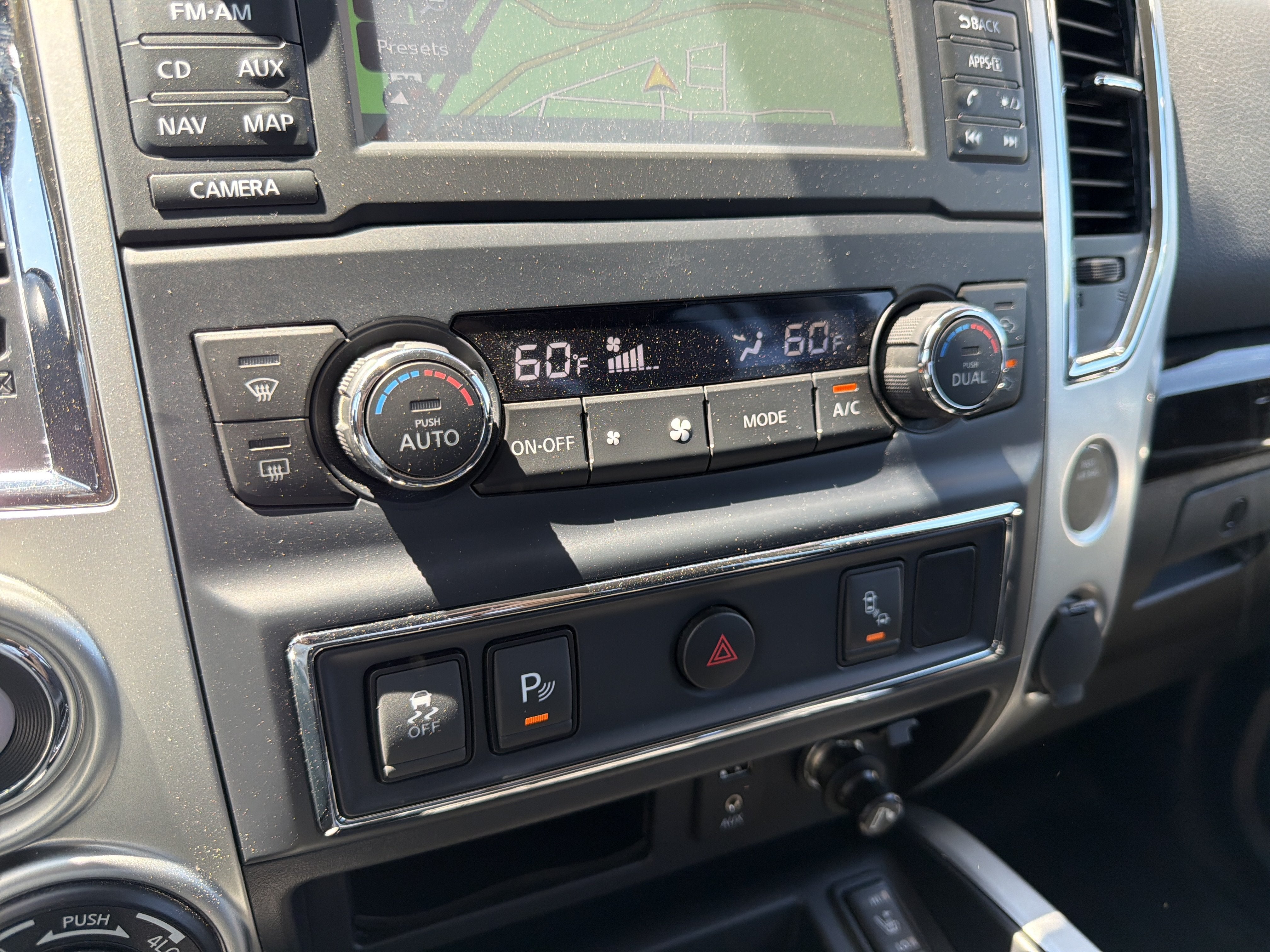 2017 Nissan Titan SV
