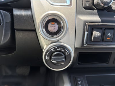 2017 Nissan Titan SV