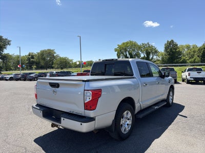 2017 Nissan Titan SV