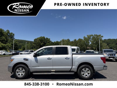 2017 Nissan Titan SV