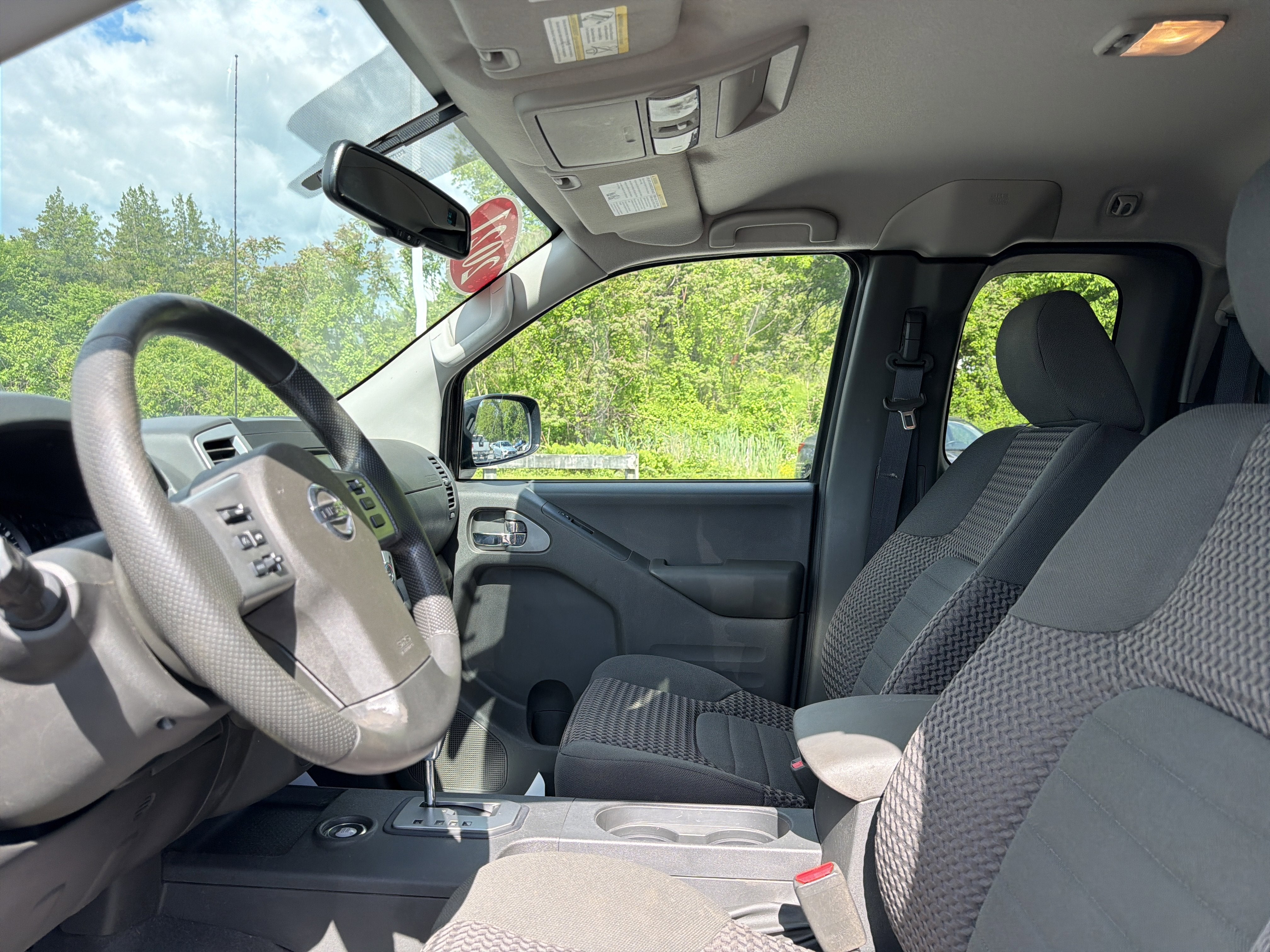 2021 Nissan Frontier SV