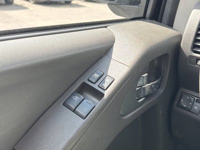 2021 Nissan Frontier SV