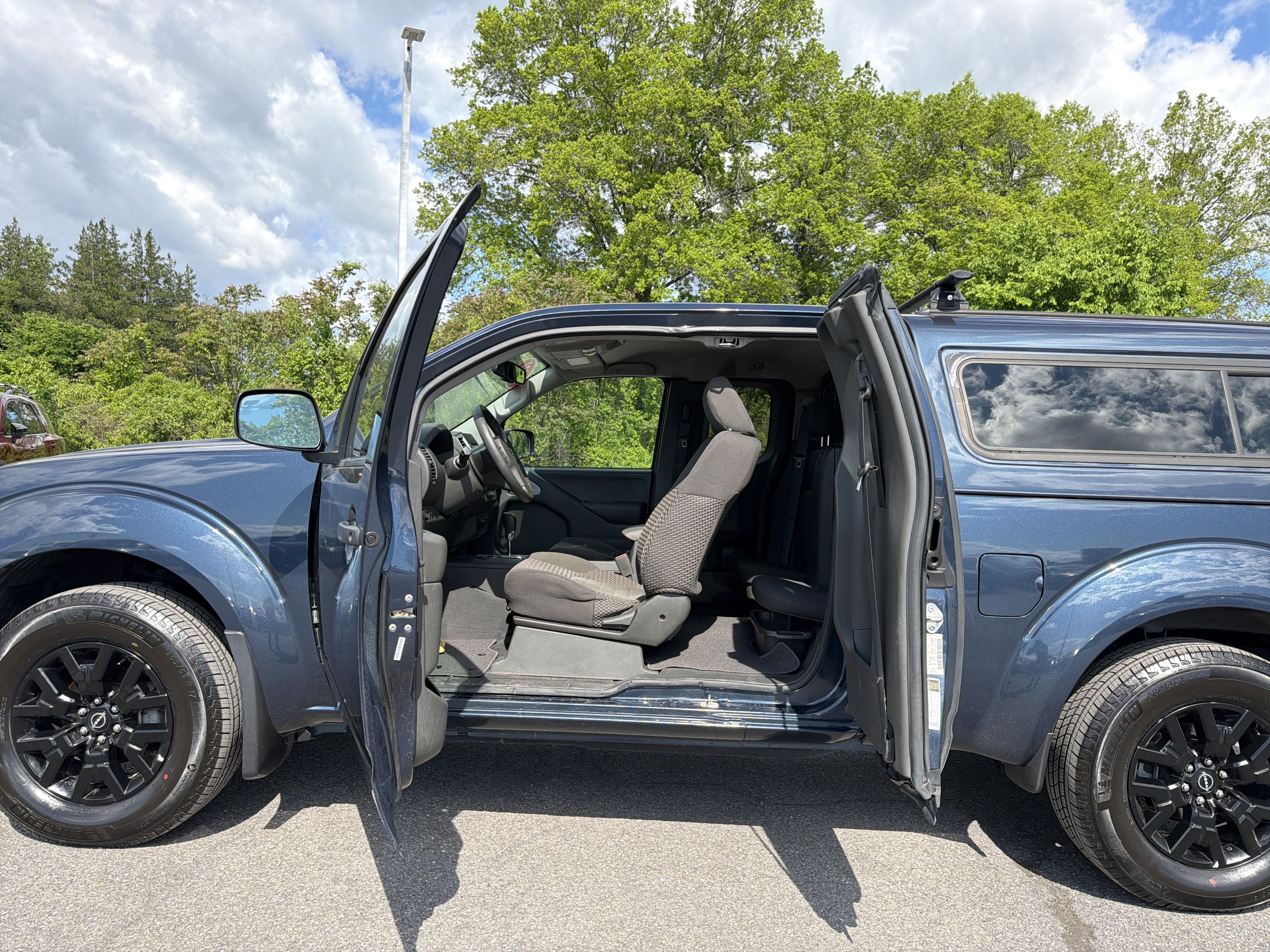 2021 Nissan Frontier SV