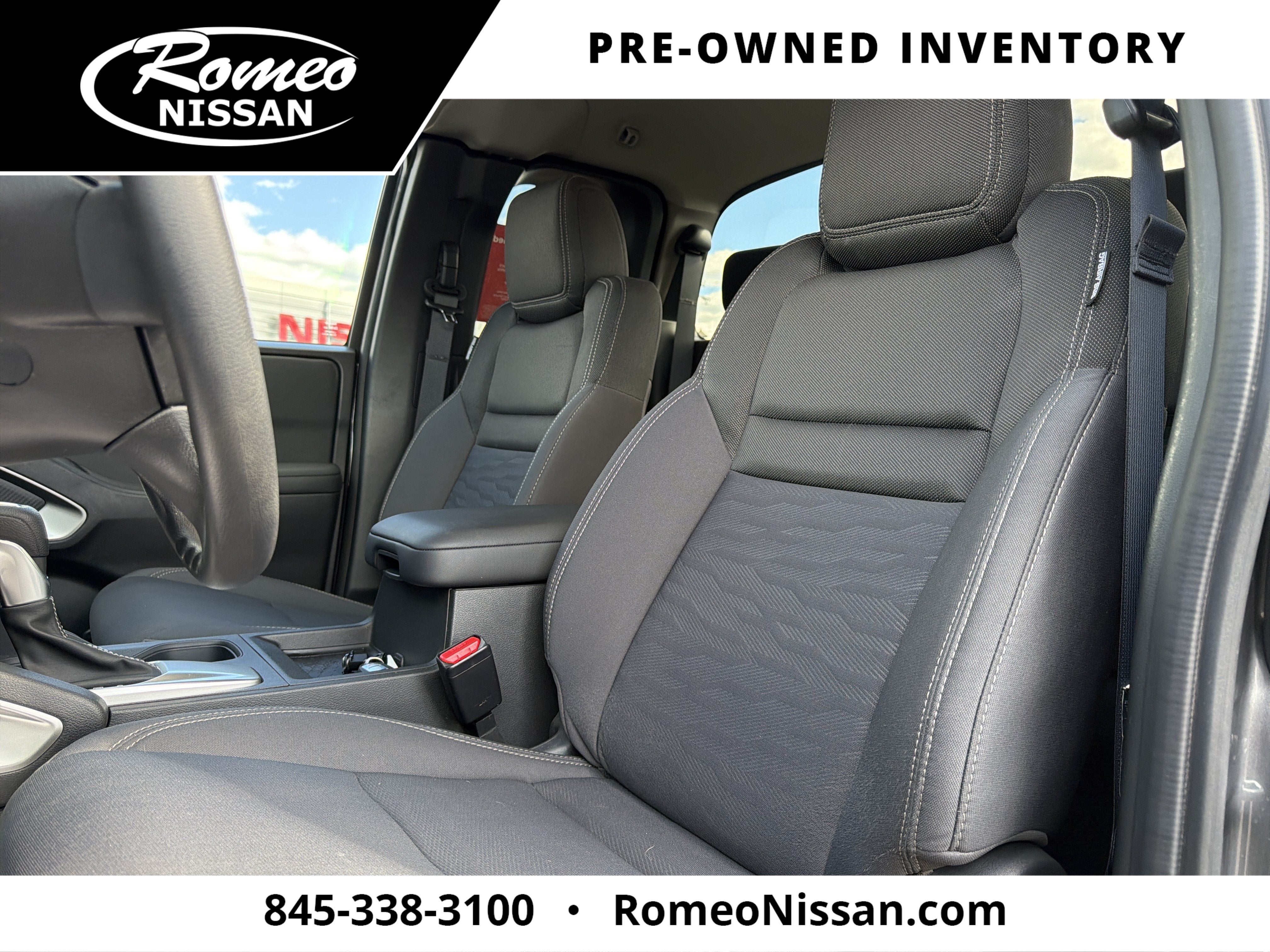 2024 Nissan Frontier SV