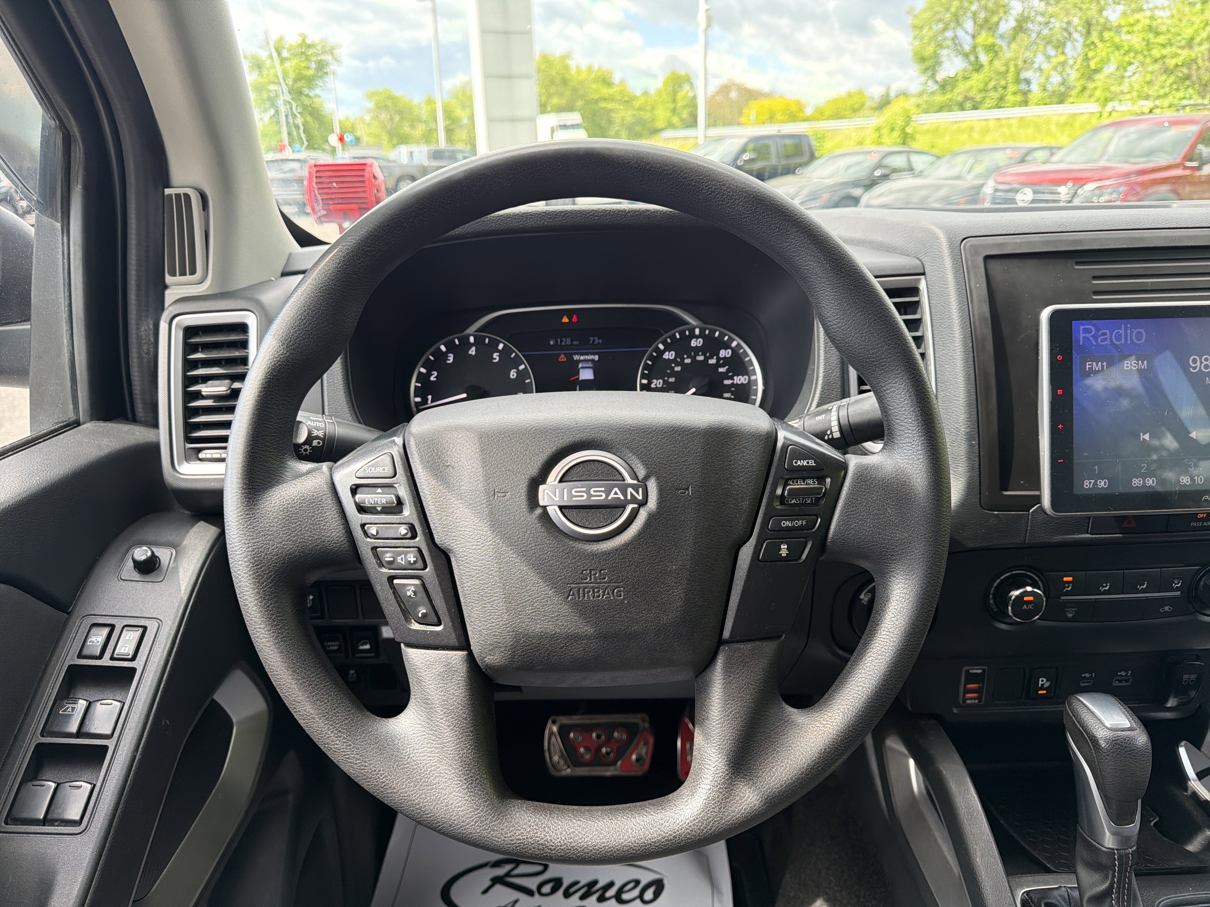 2022 Nissan Frontier SV