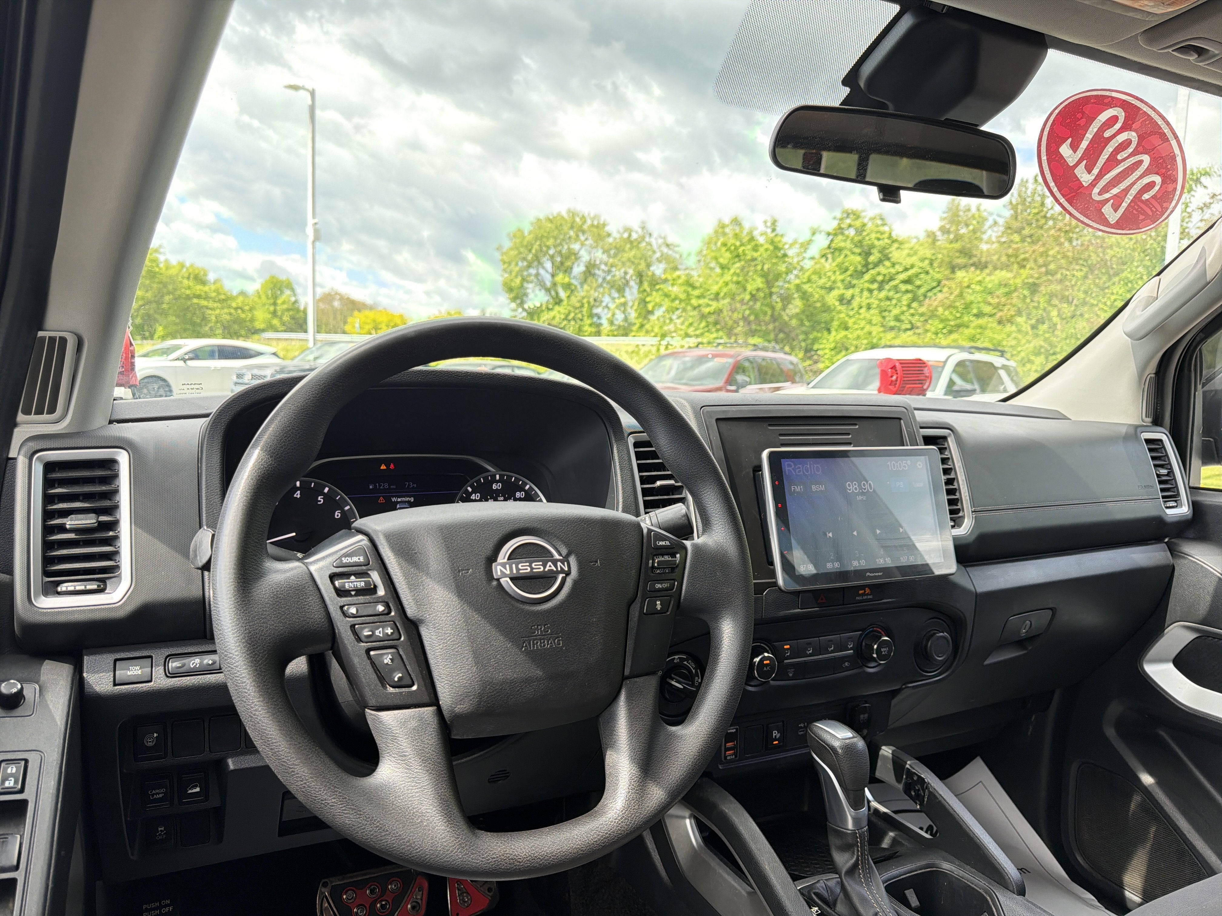 2022 Nissan Frontier SV