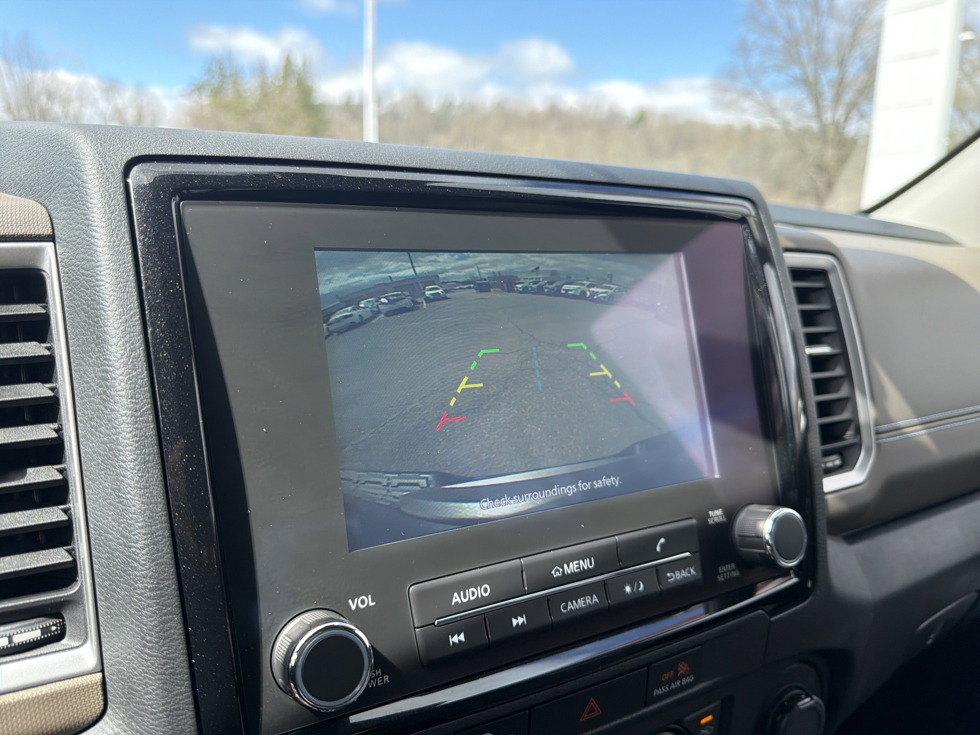 2023 Nissan Frontier SV