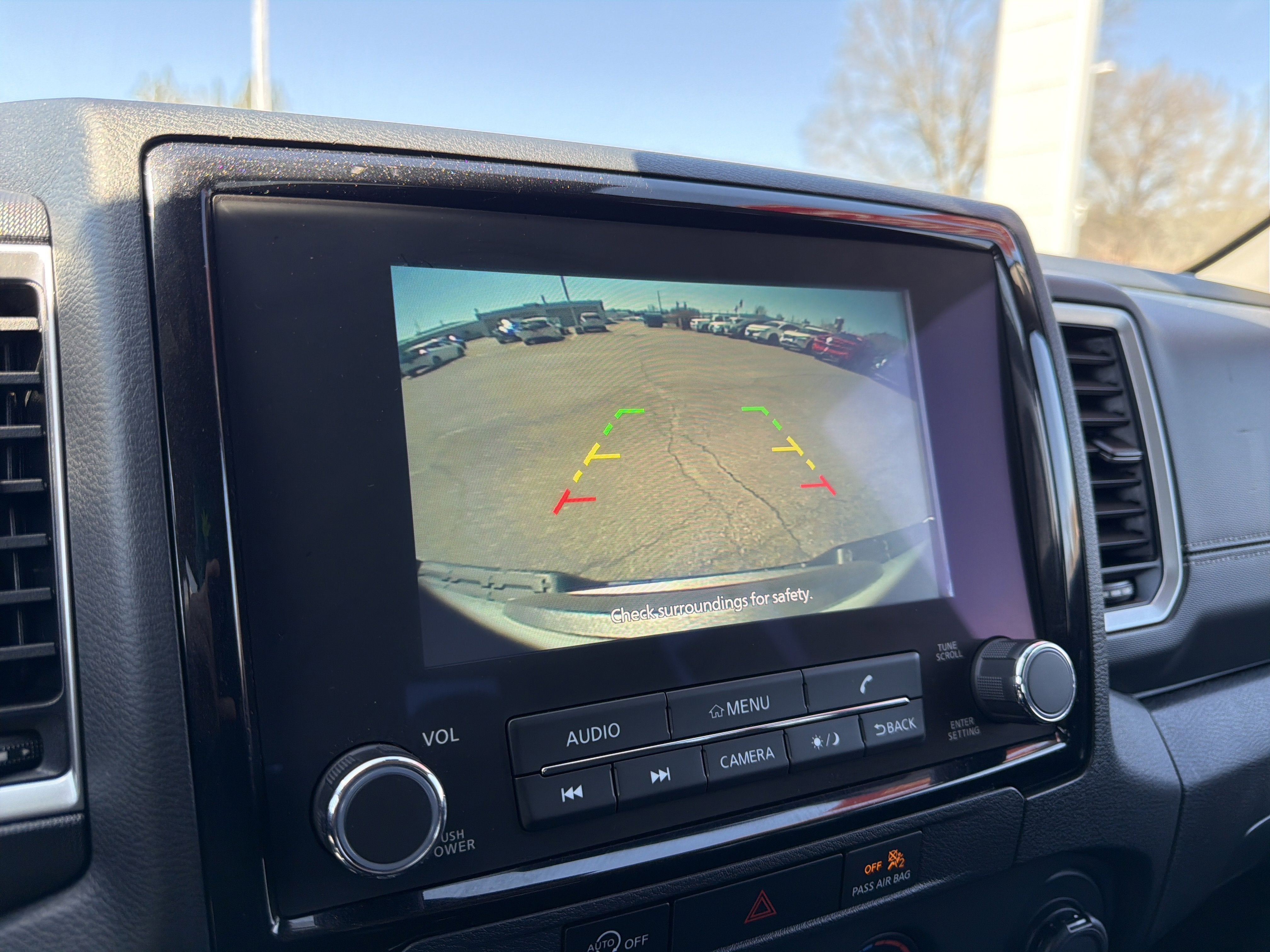 2023 Nissan Frontier SV