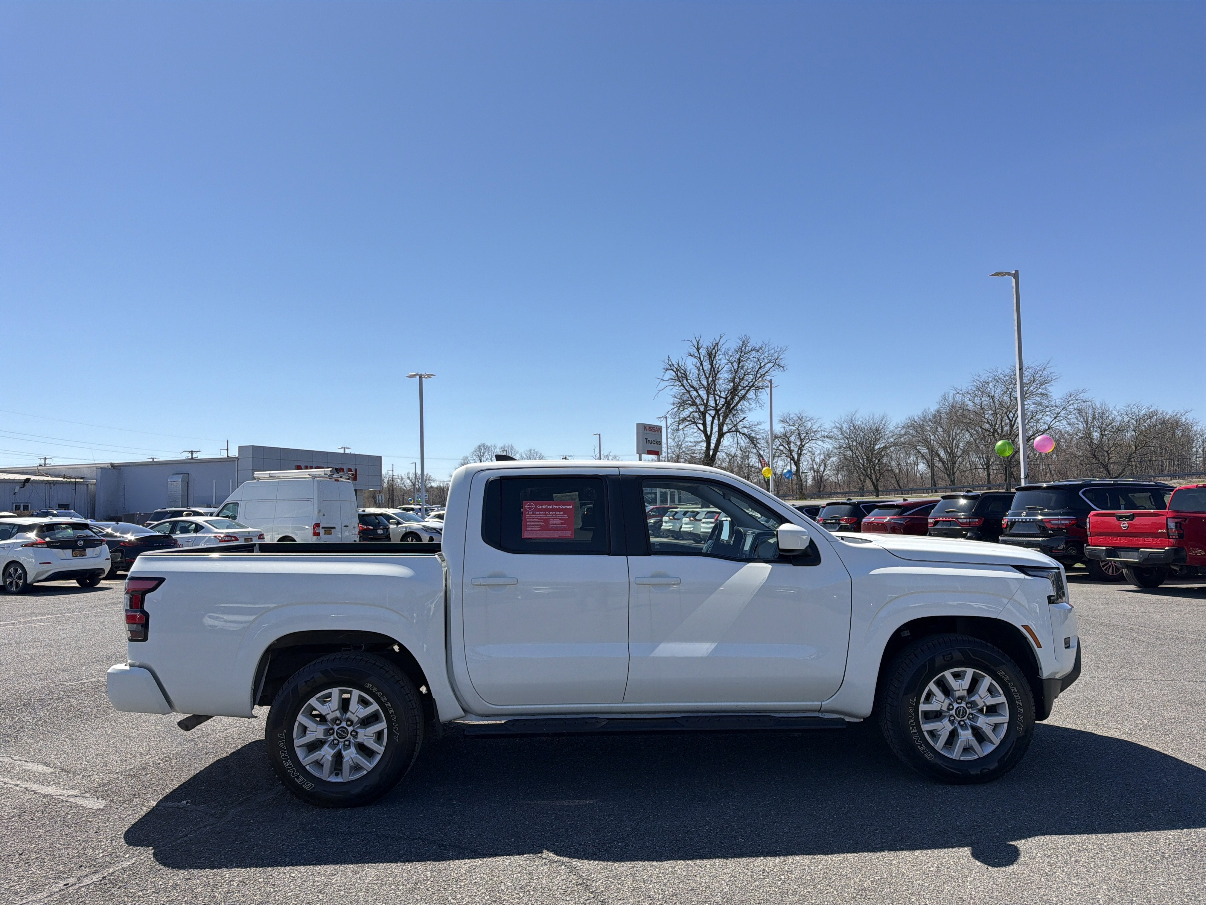 2023 Nissan Frontier SV
