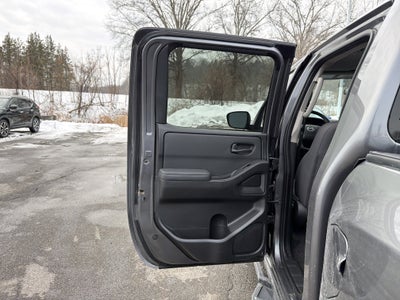 2022 Nissan Frontier S