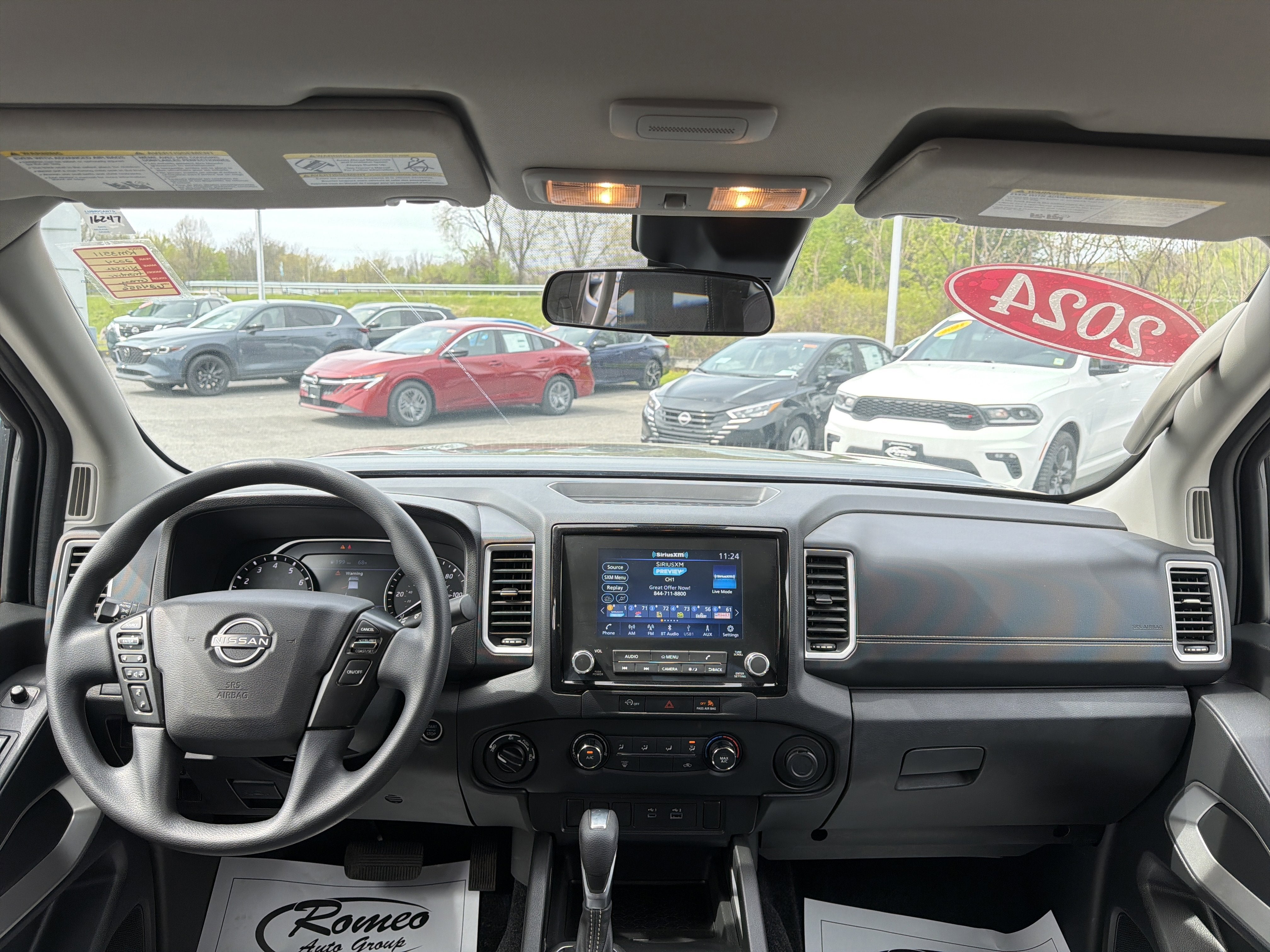 2024 Nissan Frontier SV