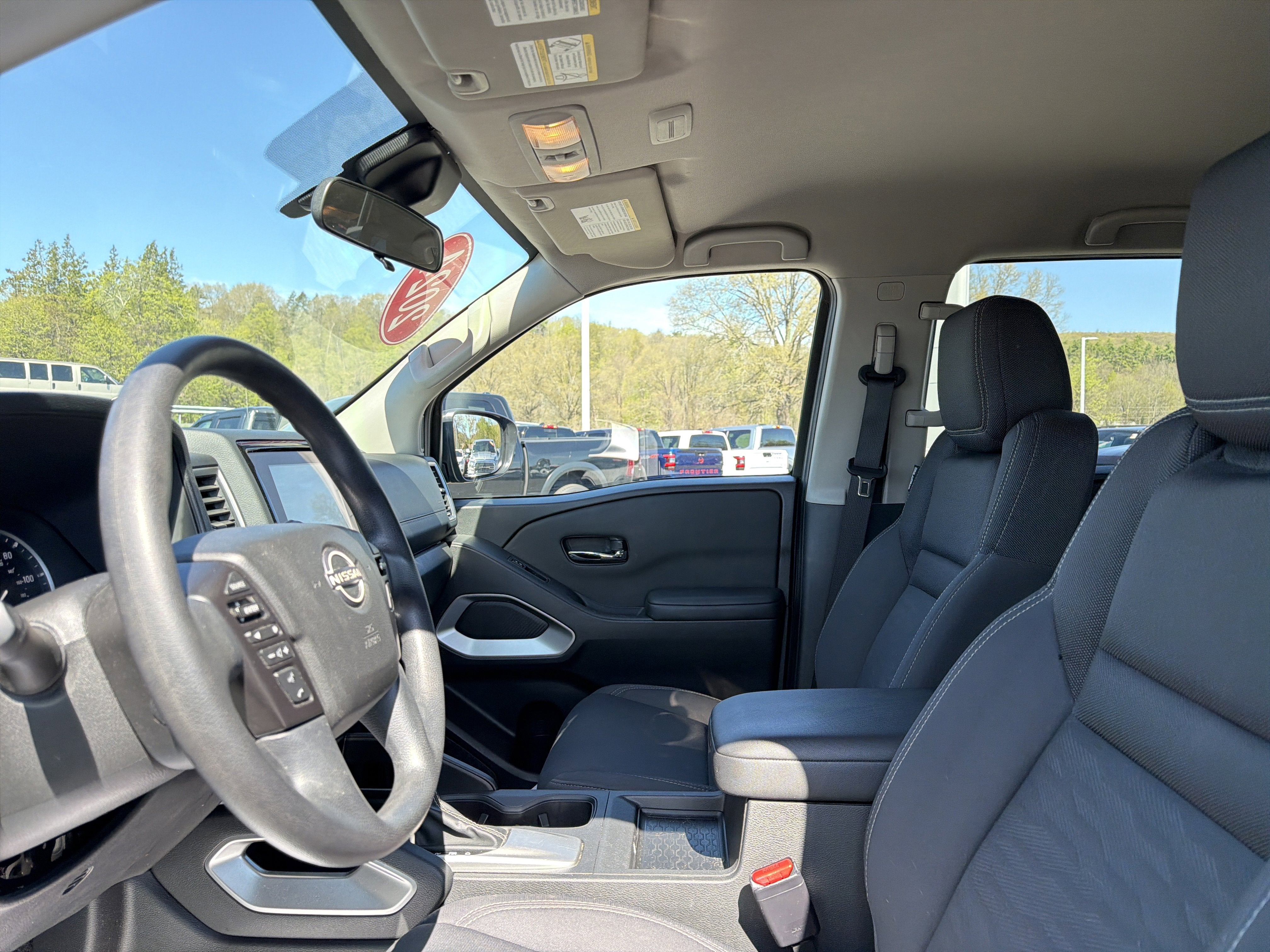 2024 Nissan Frontier SV