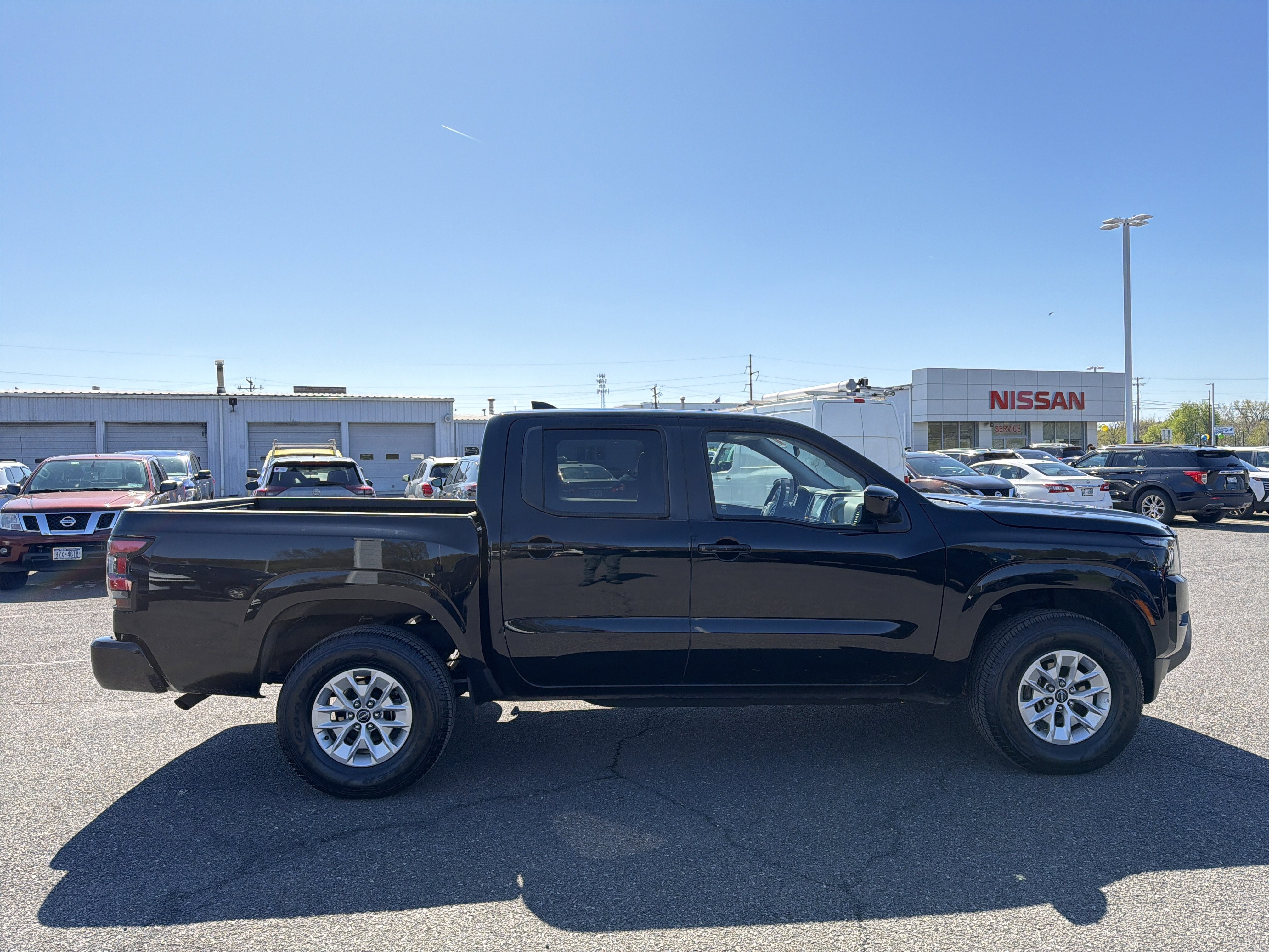 2024 Nissan Frontier SV