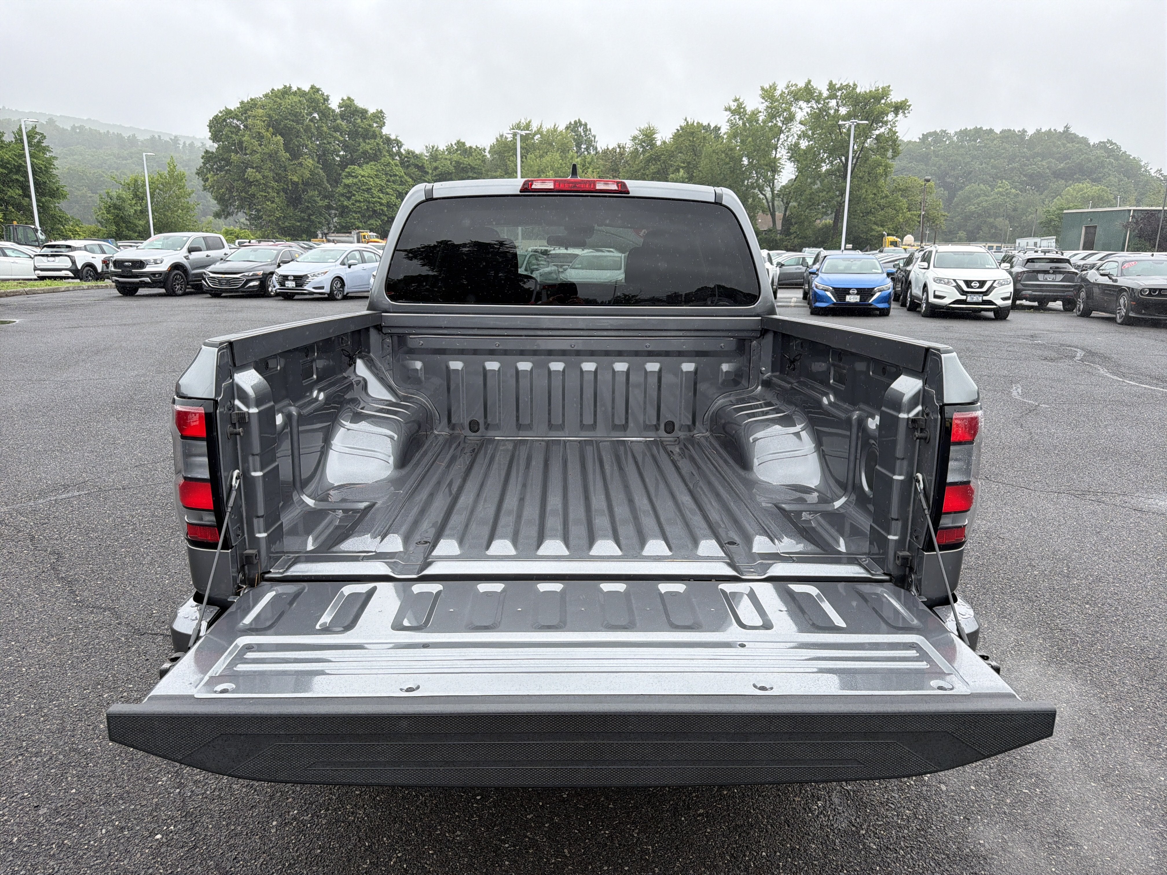 2024 Nissan Frontier SV
