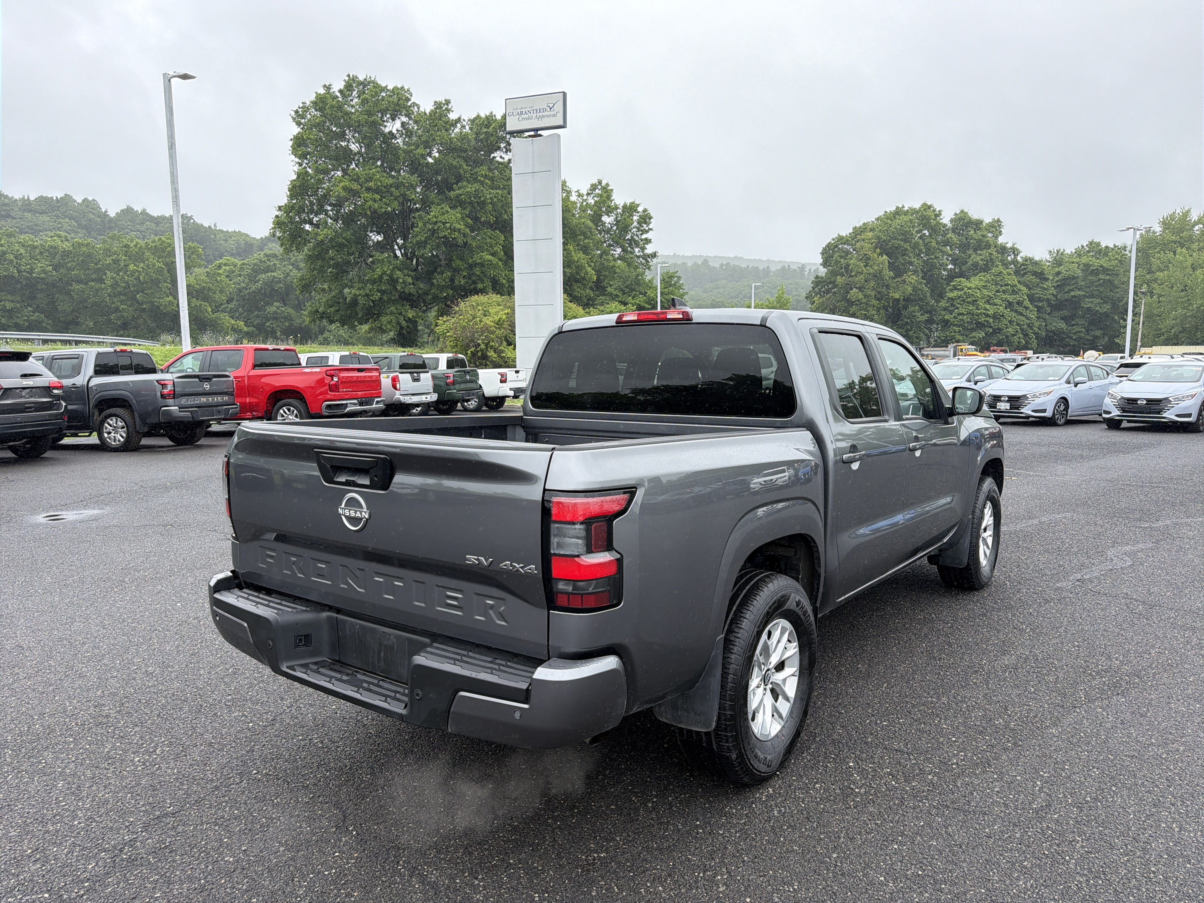 2024 Nissan Frontier SV