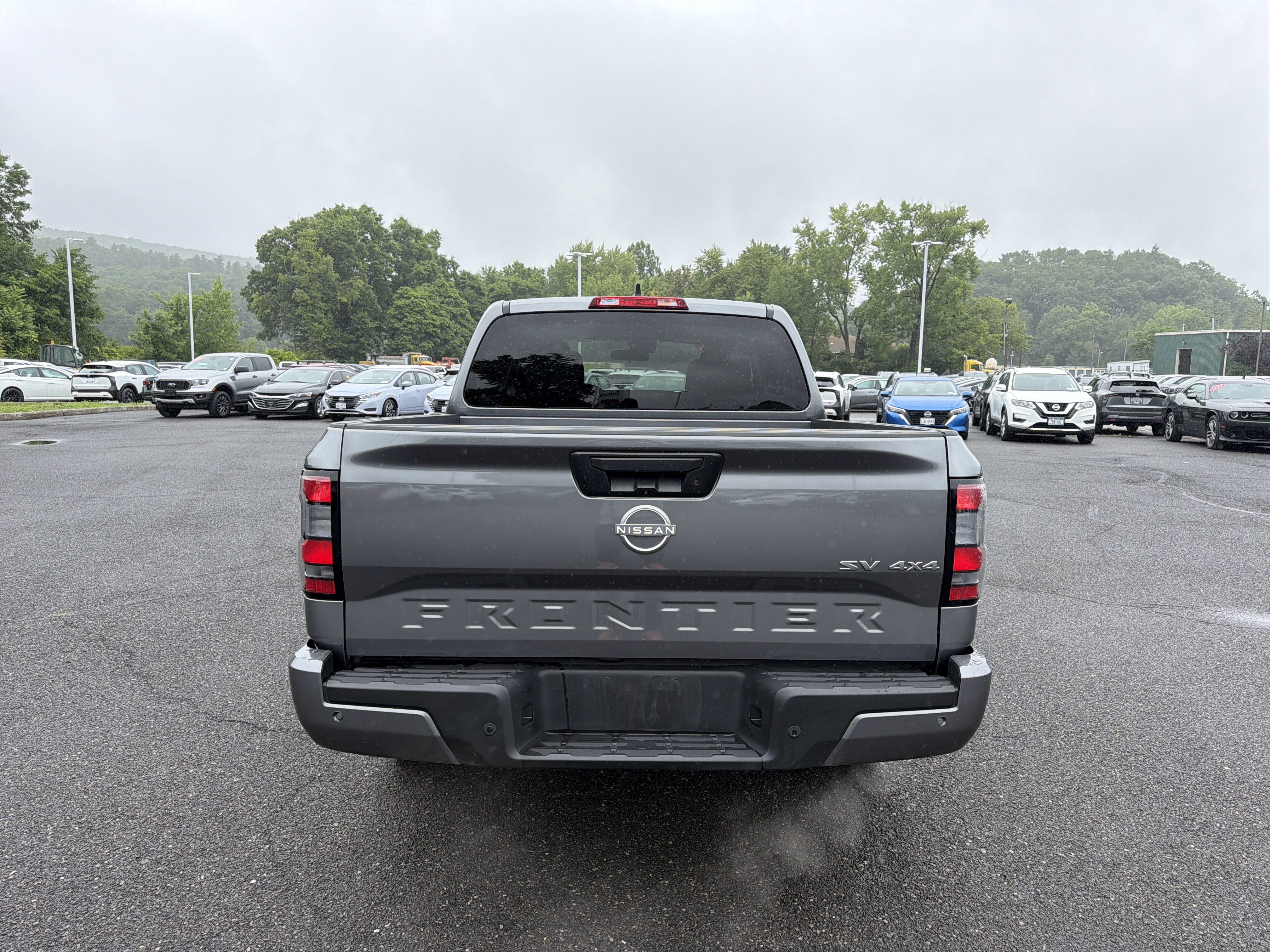 2024 Nissan Frontier SV