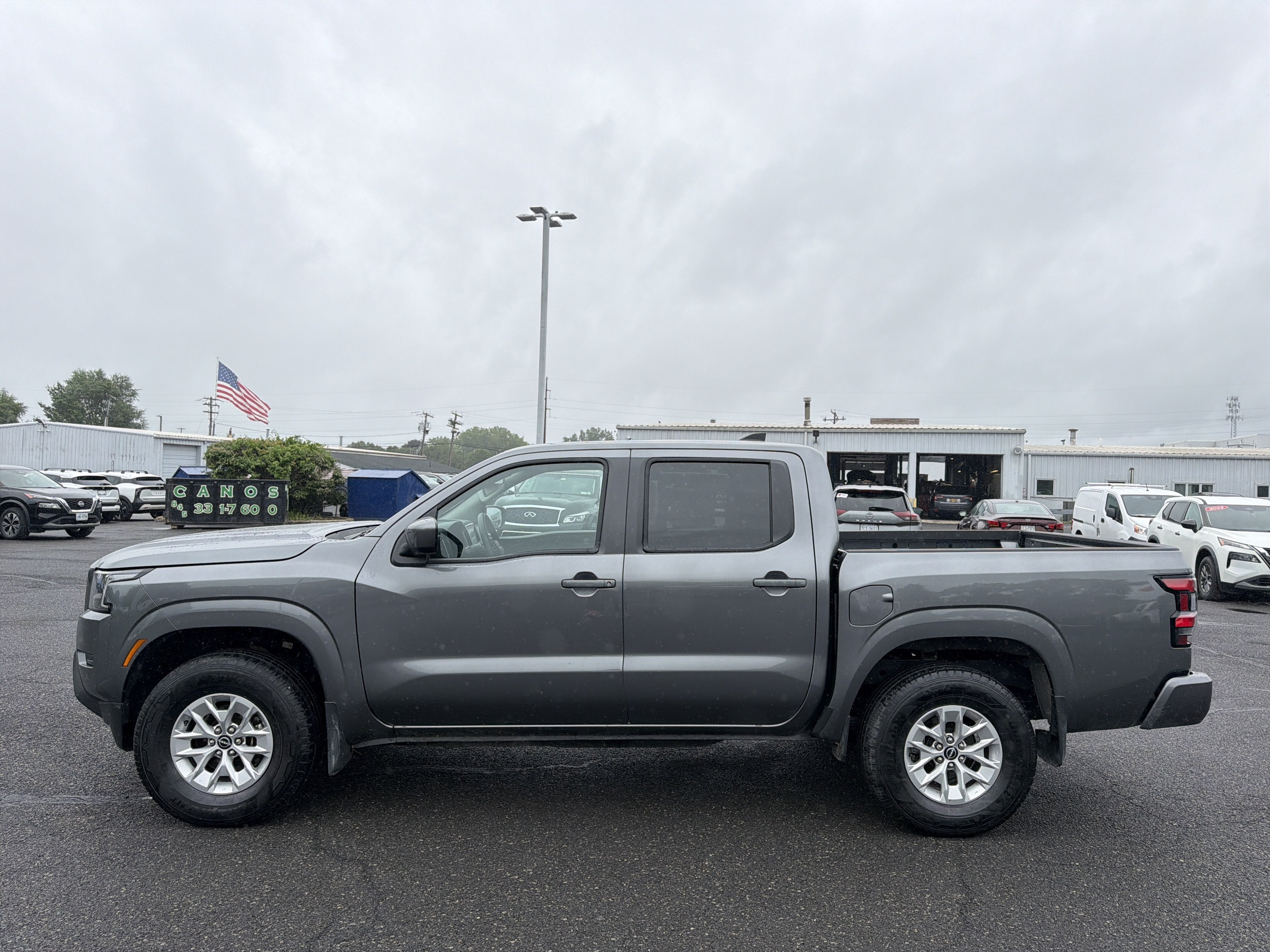 2024 Nissan Frontier SV